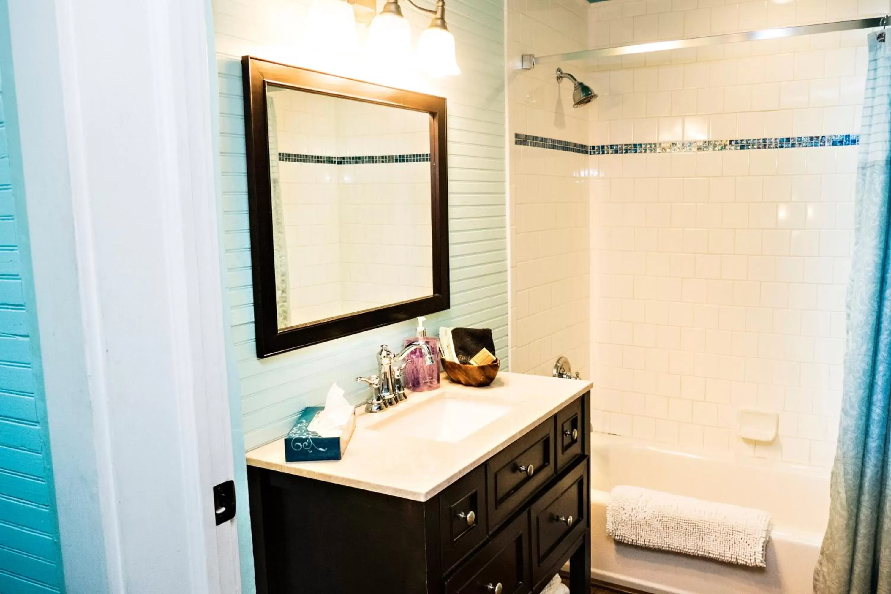 Bathroom in Beachview Inn and Spa