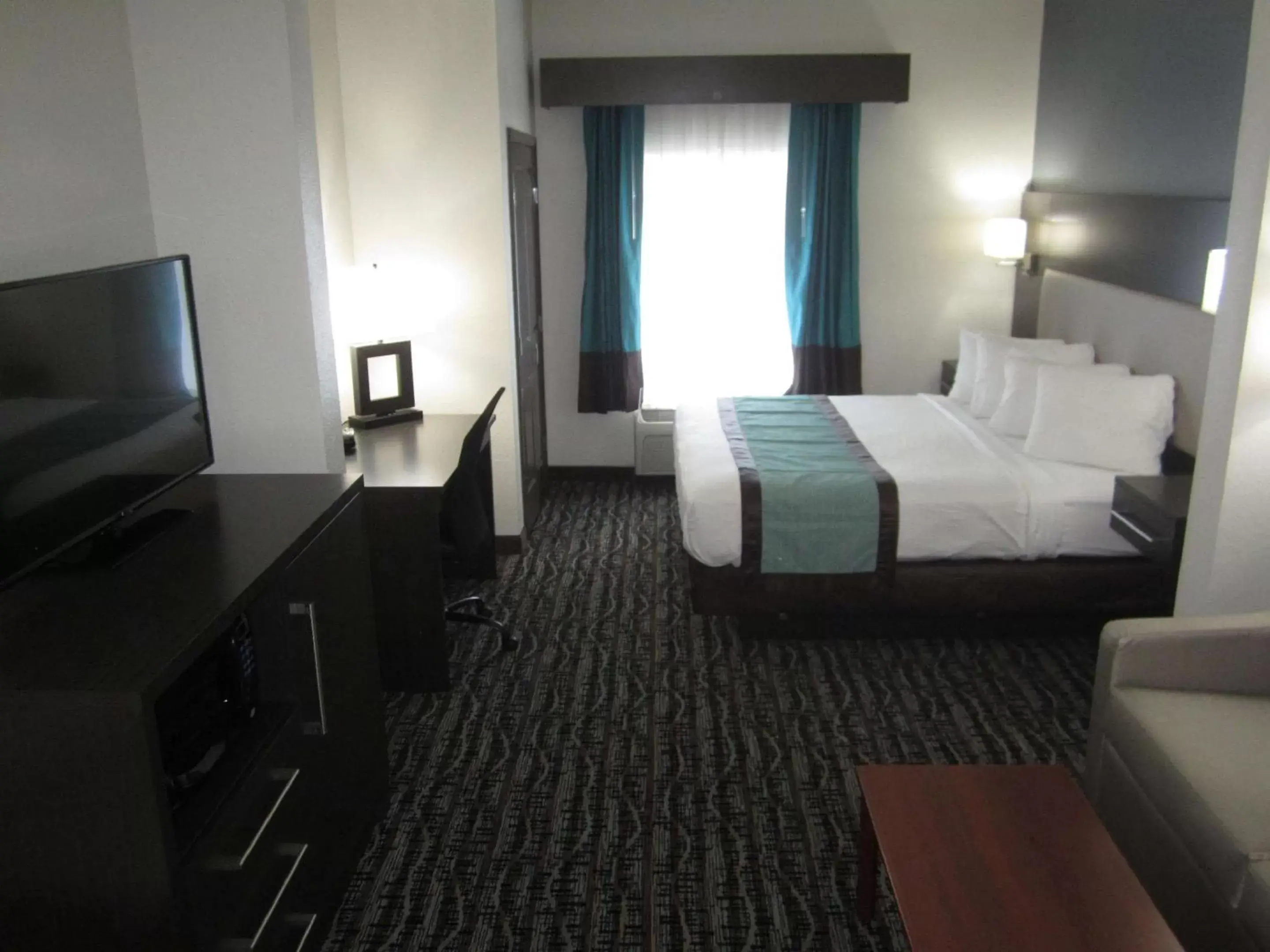 Photo of the whole room, Bed in Best Western Waldo Inn & Suites
