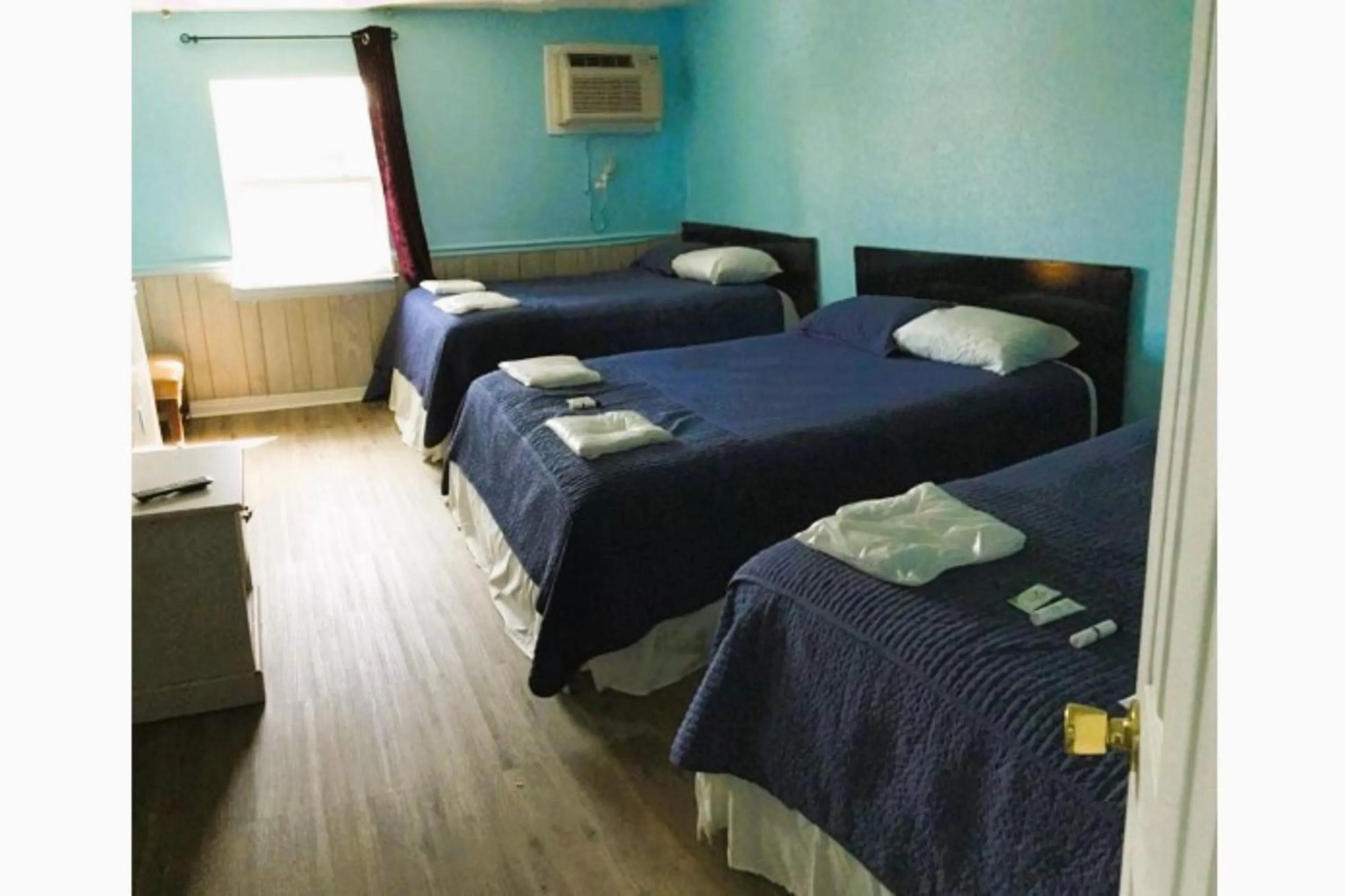 Bedroom in Crepe Myrtle by OYO