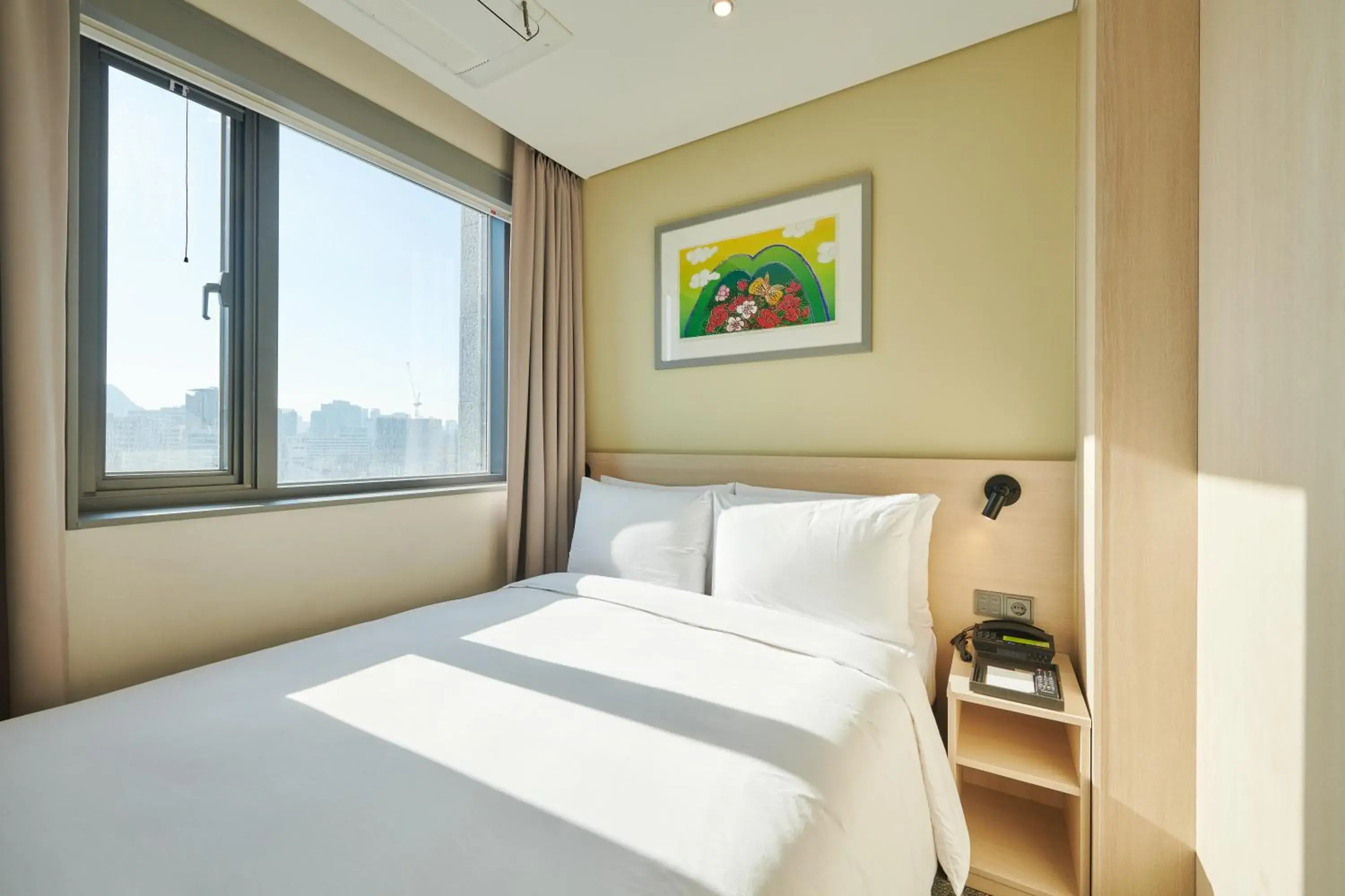 Photo of the whole room, Bed in Nine Tree Hotel Dongdaemun