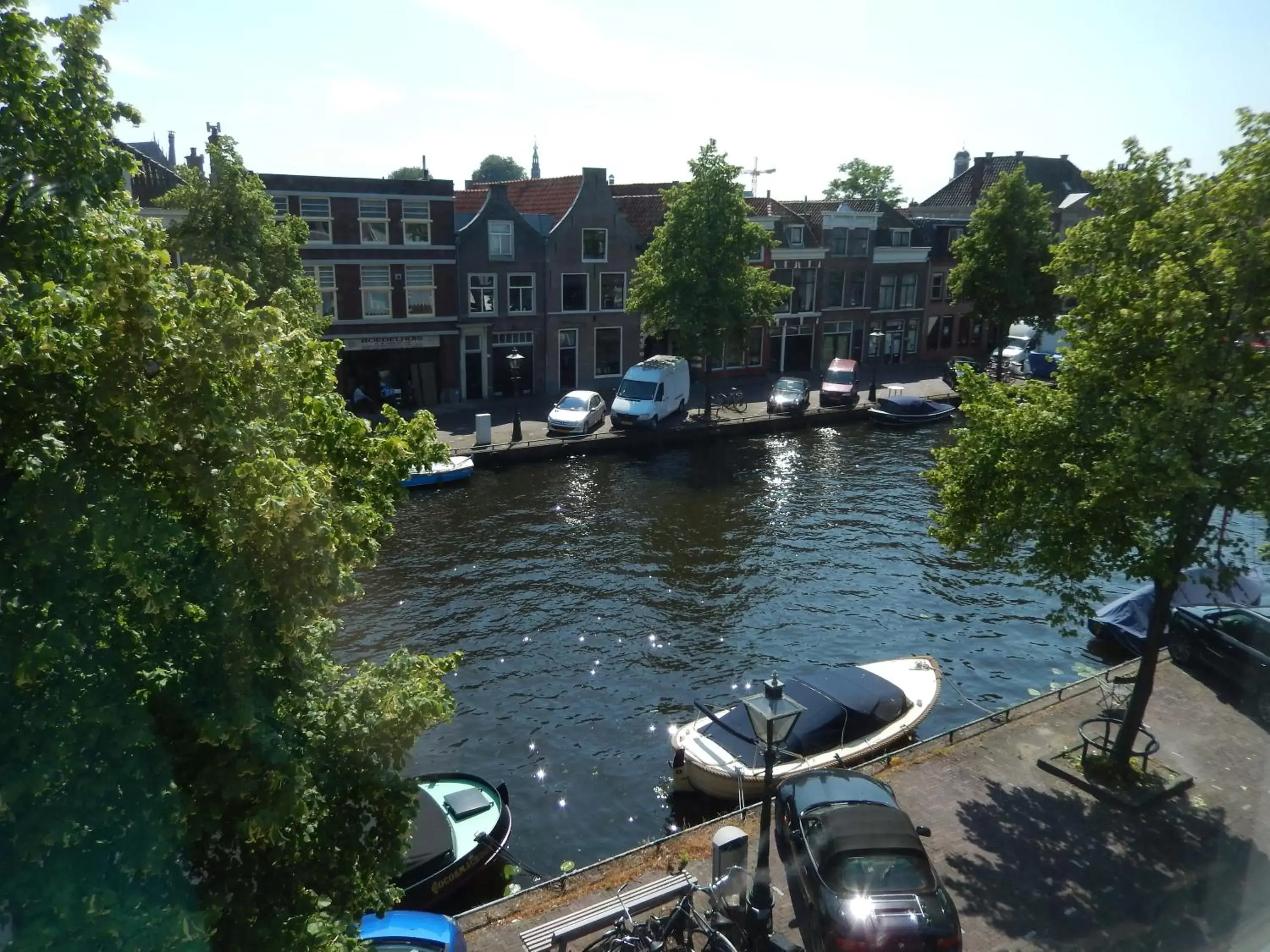 Area and facilities, Lake View in Huys van Leyden