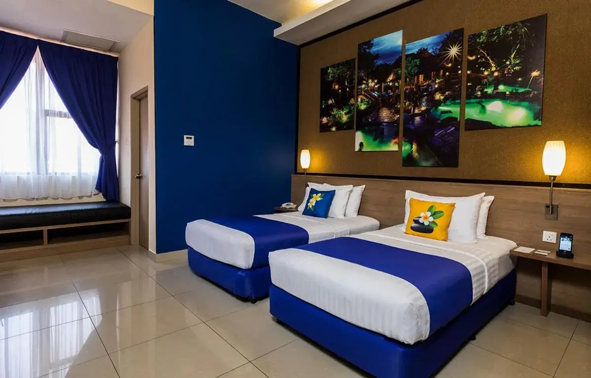 Bedroom, Bed in Sunway Lost World Hotel