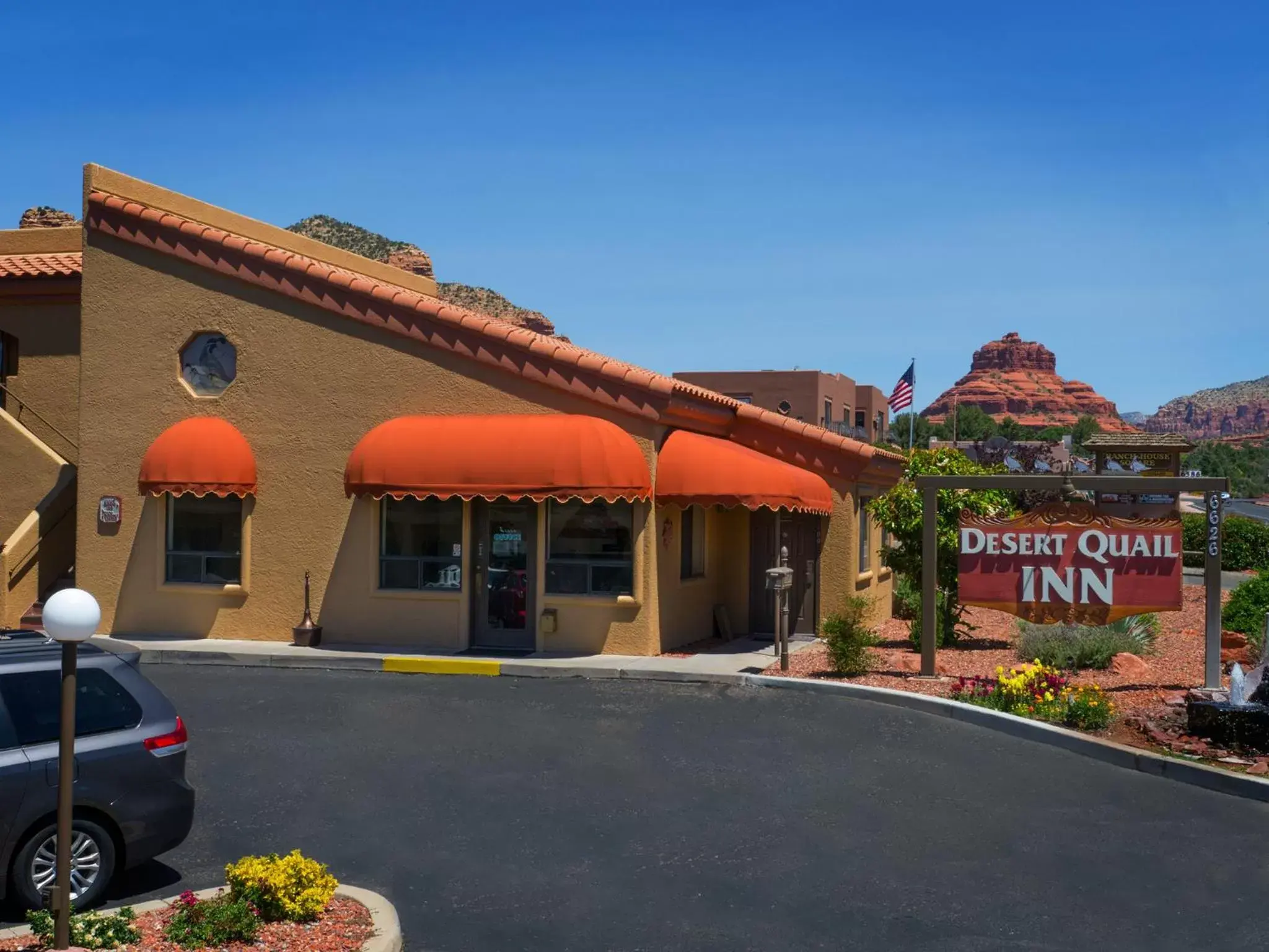 Facade/entrance, Property Building in Desert Quail Inn Sedona at Bell Rock