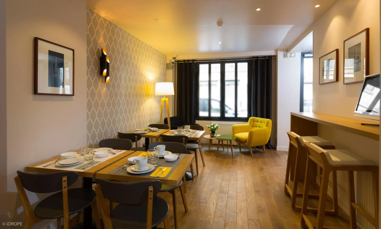 Restaurant/places to eat in Hotel Mirabeau Eiffel