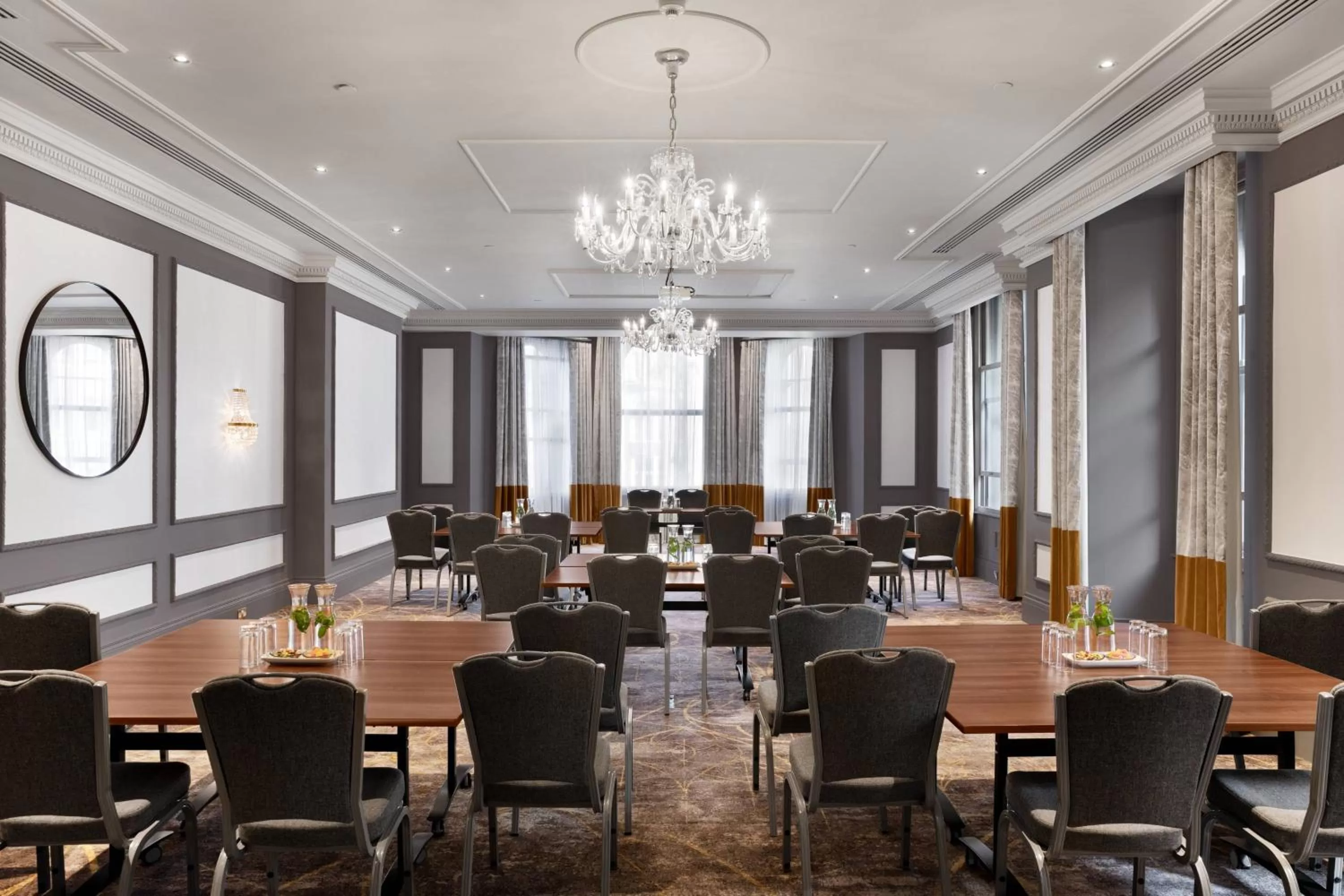 Lounge or bar in Bristol Marriott Royal Hotel