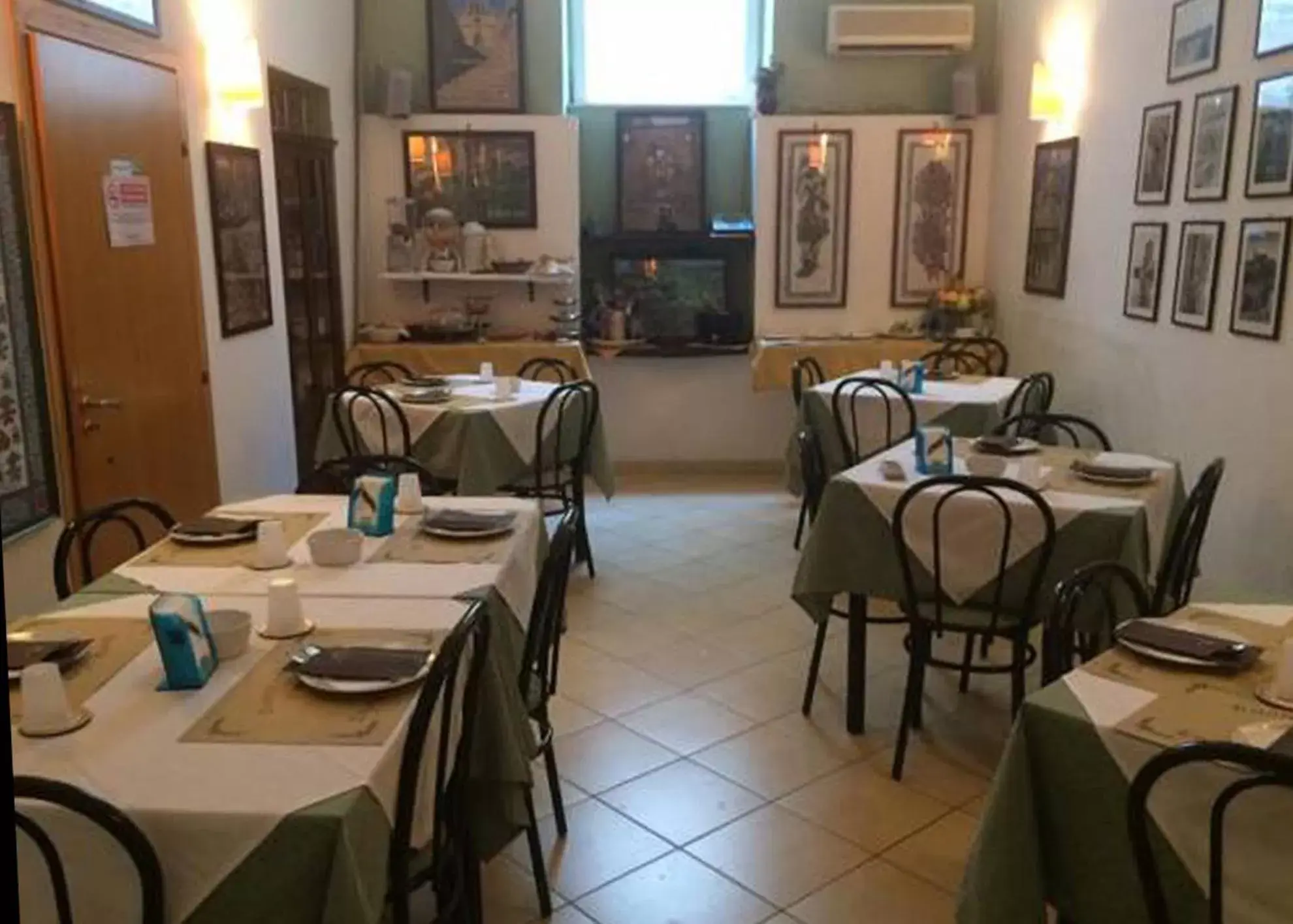 Buffet breakfast, Restaurant/Places to Eat in Hotel Relais Modica