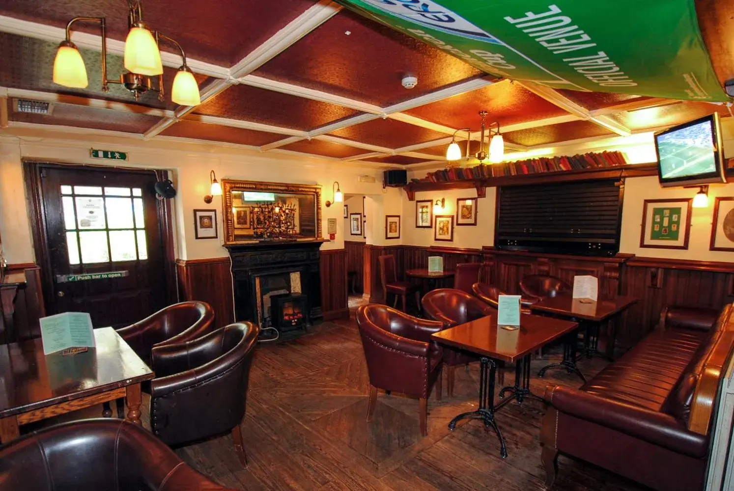 Lounge or bar, Restaurant/Places to Eat in The Lansdowne Hotel