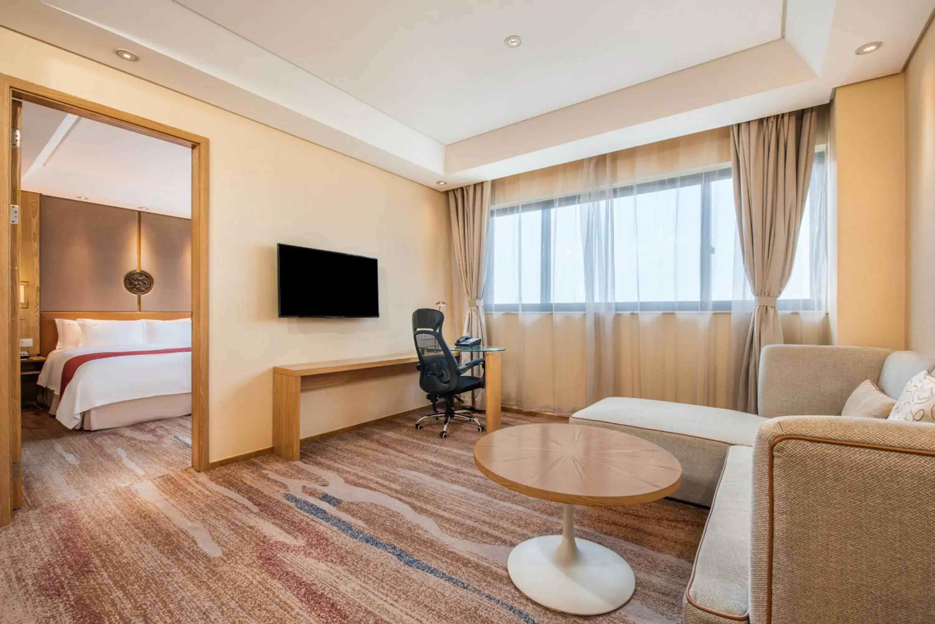 Bedroom, Seating Area in Holiday Inn Hefei, an IHG Hotel