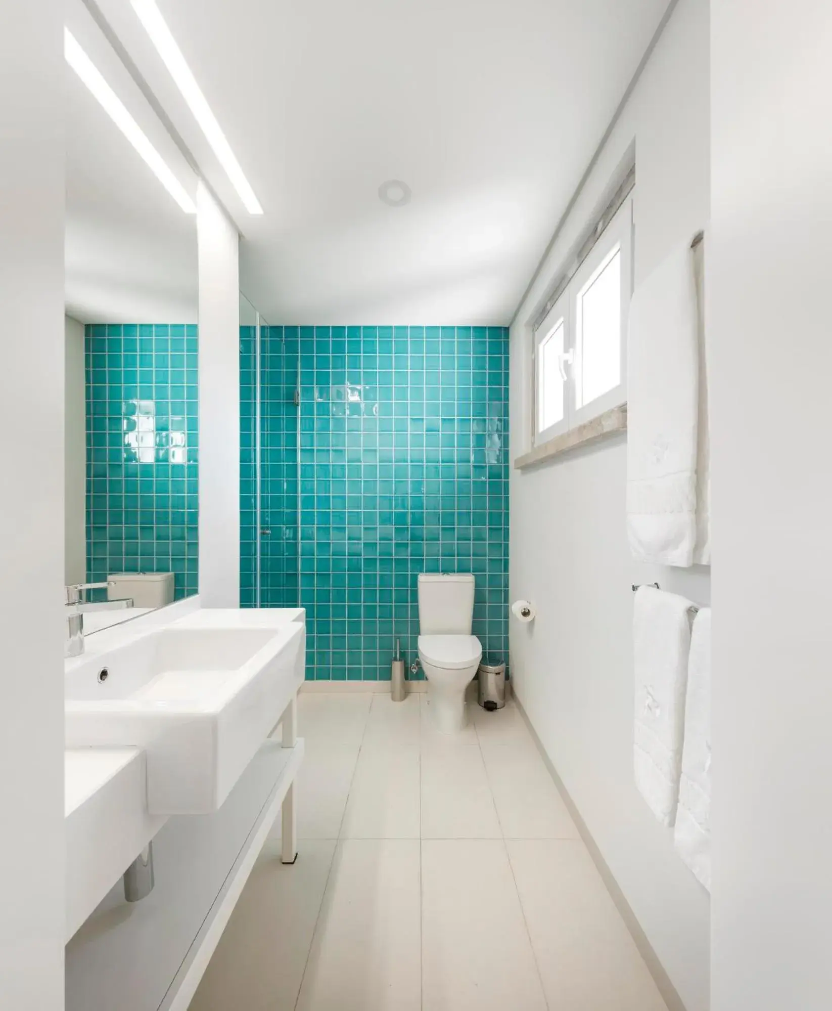 Bathroom in Lisbon Serviced Apartments - Avenida