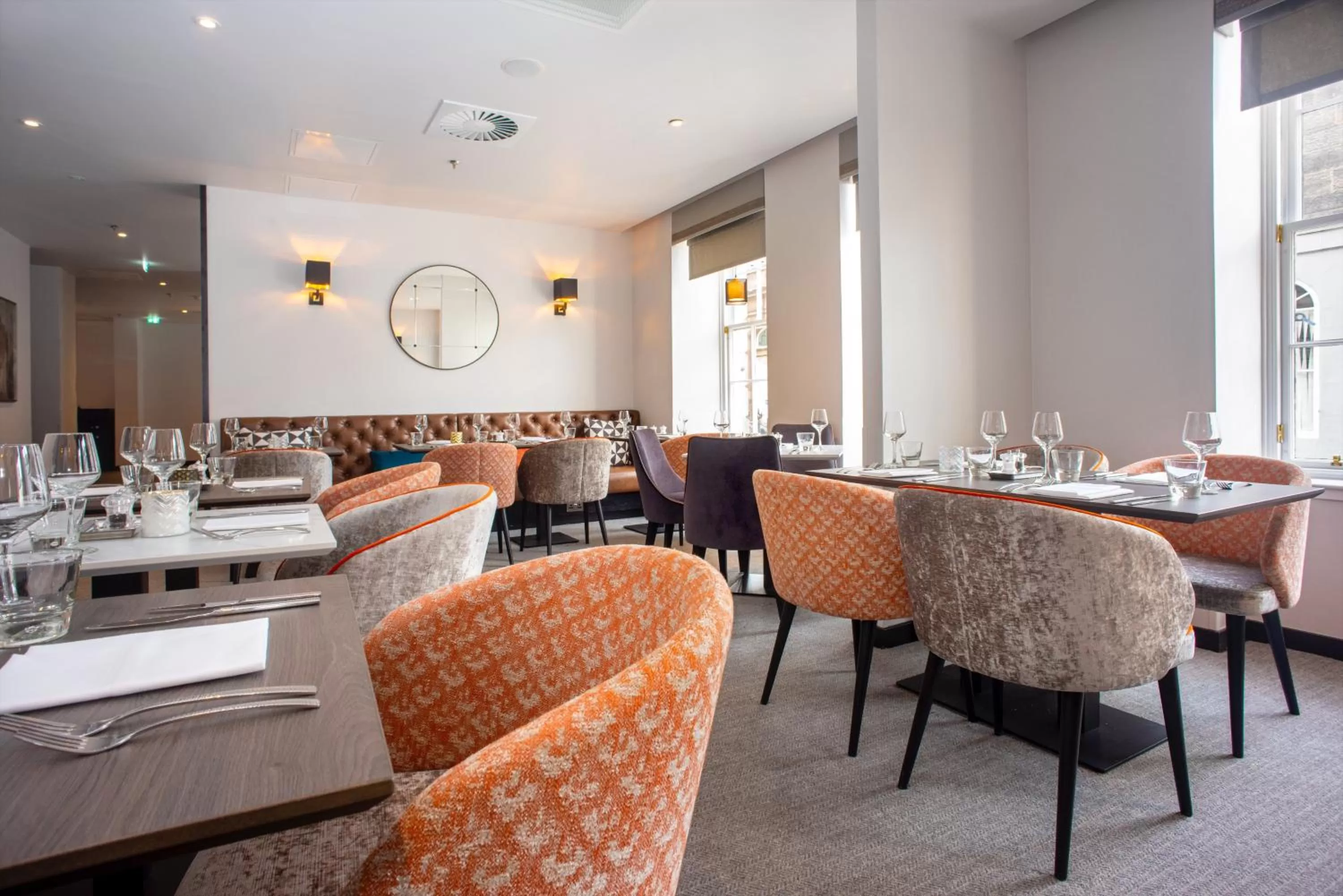 Restaurant/places to eat in Ten Hill Place