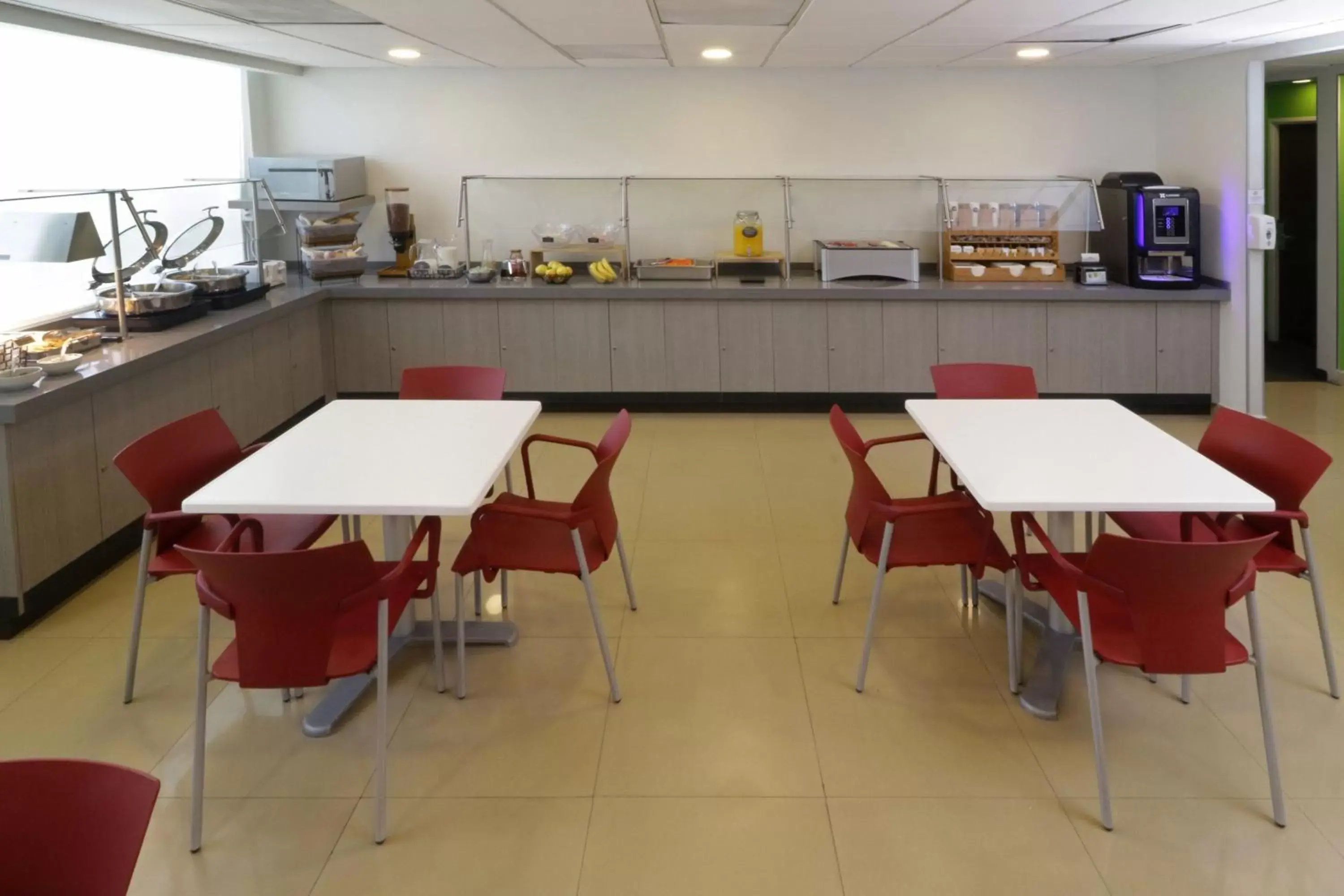 Breakfast, Restaurant/Places to Eat in City Express Junior by Marriott Toluca Aeropuerto