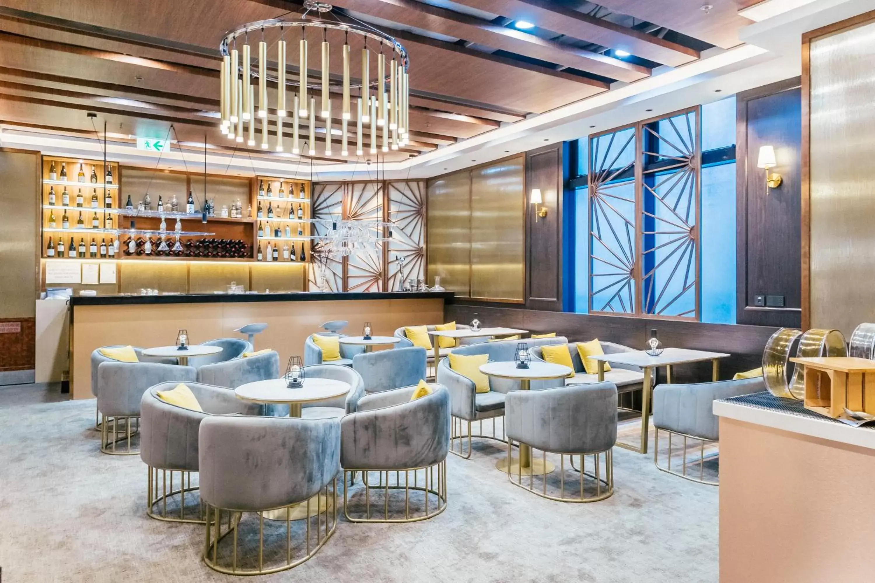 Lounge or bar, Restaurant/Places to Eat in Rosedale Hotel Hong Kong