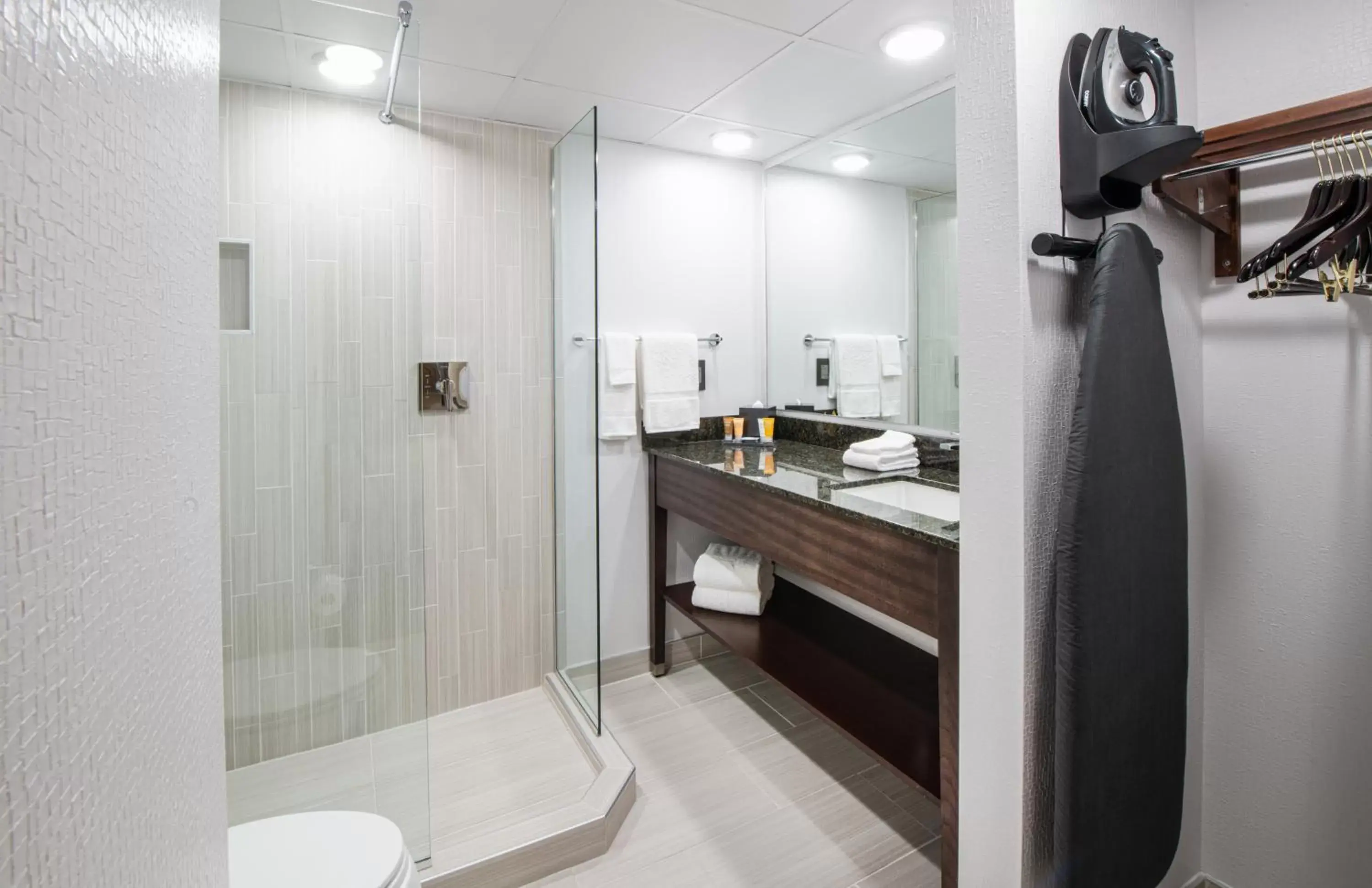 Shower, Bathroom in NCED Conference Center & Hotel