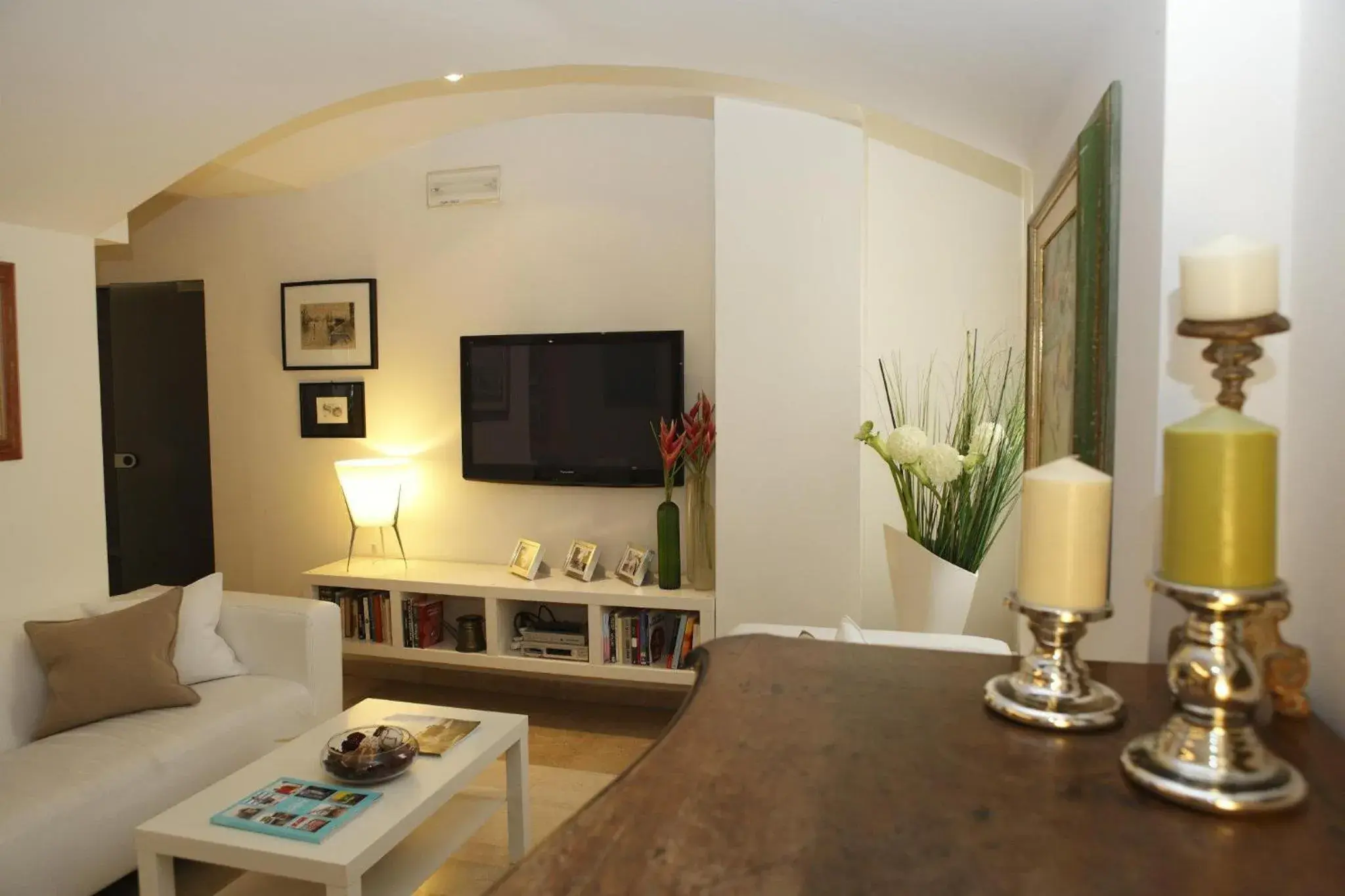 Communal lounge/ TV room, Seating Area in Hotel Principe