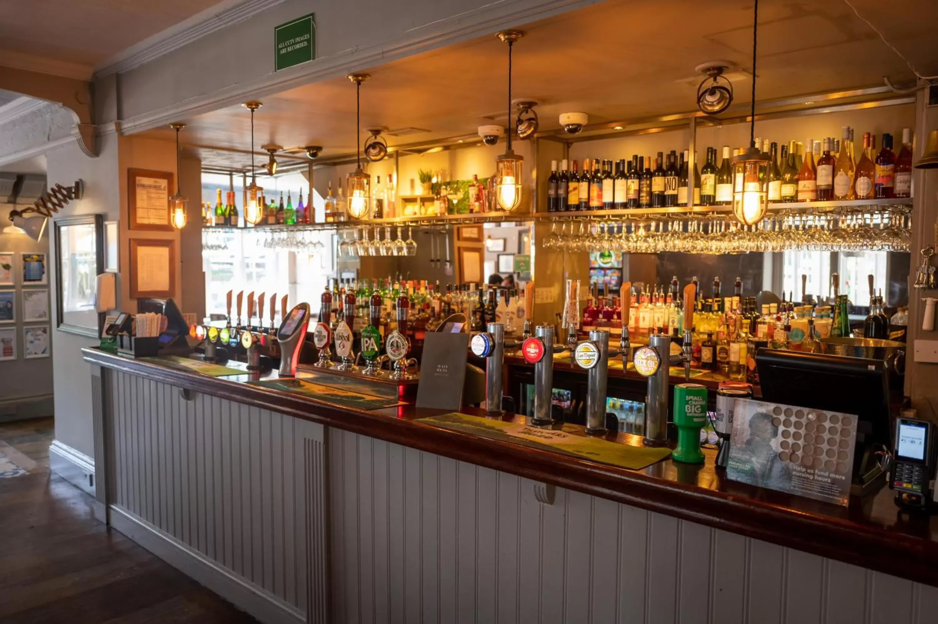 Lounge or bar, Lounge/Bar in Cedars Inn by Greene King Inns
