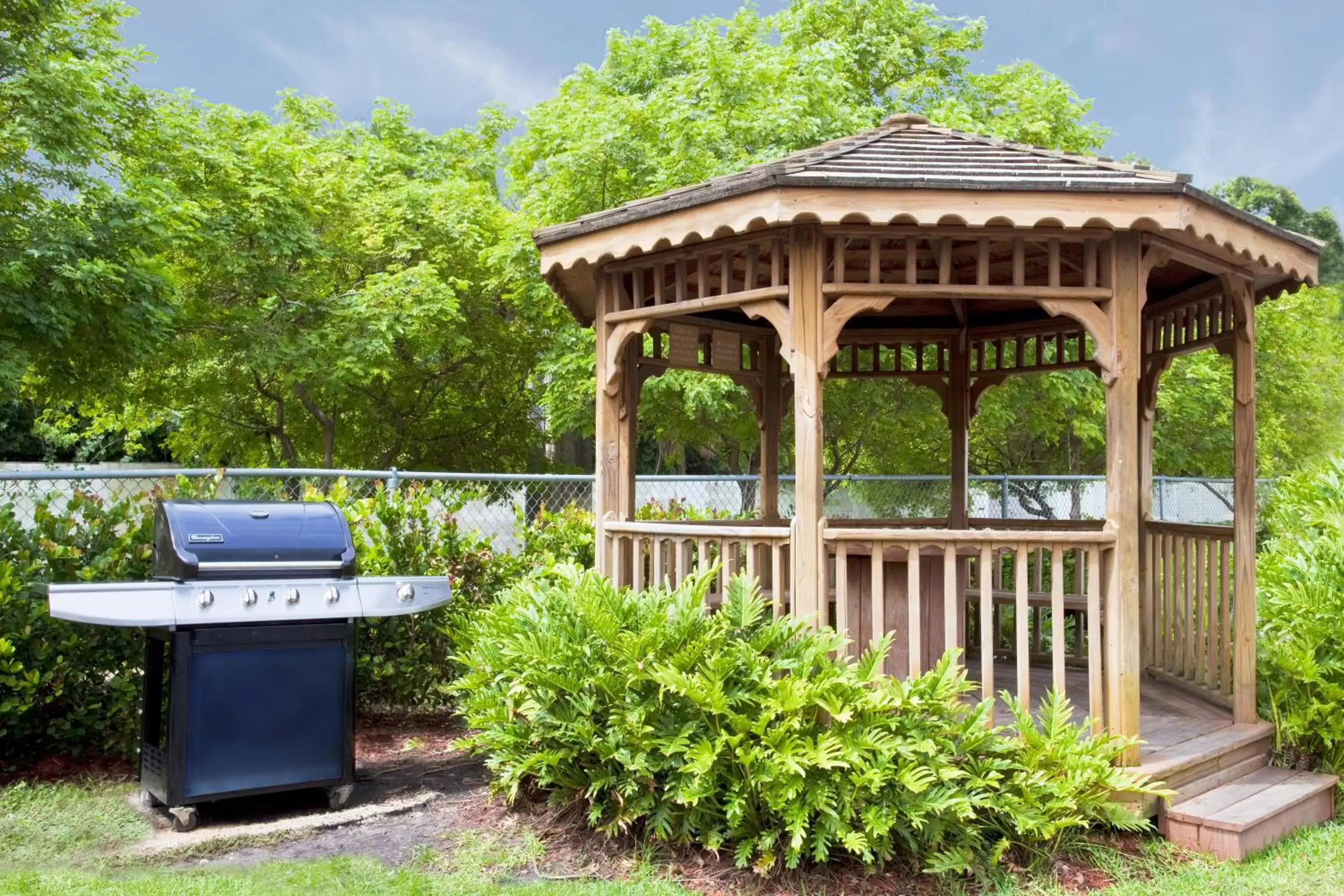 Other, BBQ Facilities in Candlewood Suites Fort Lauderdale Airport-Cruise, an IHG Hotel
