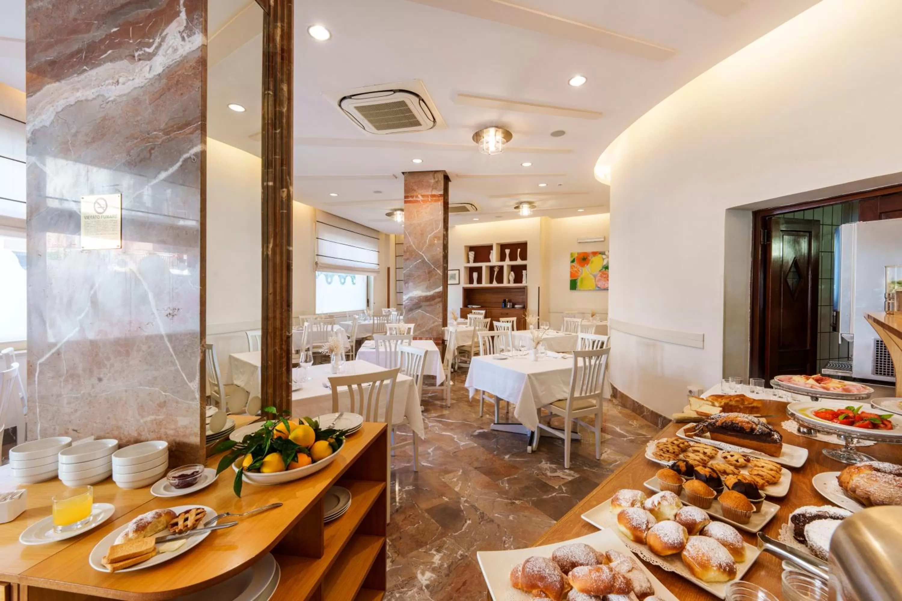 Breakfast in Hotel Tourist