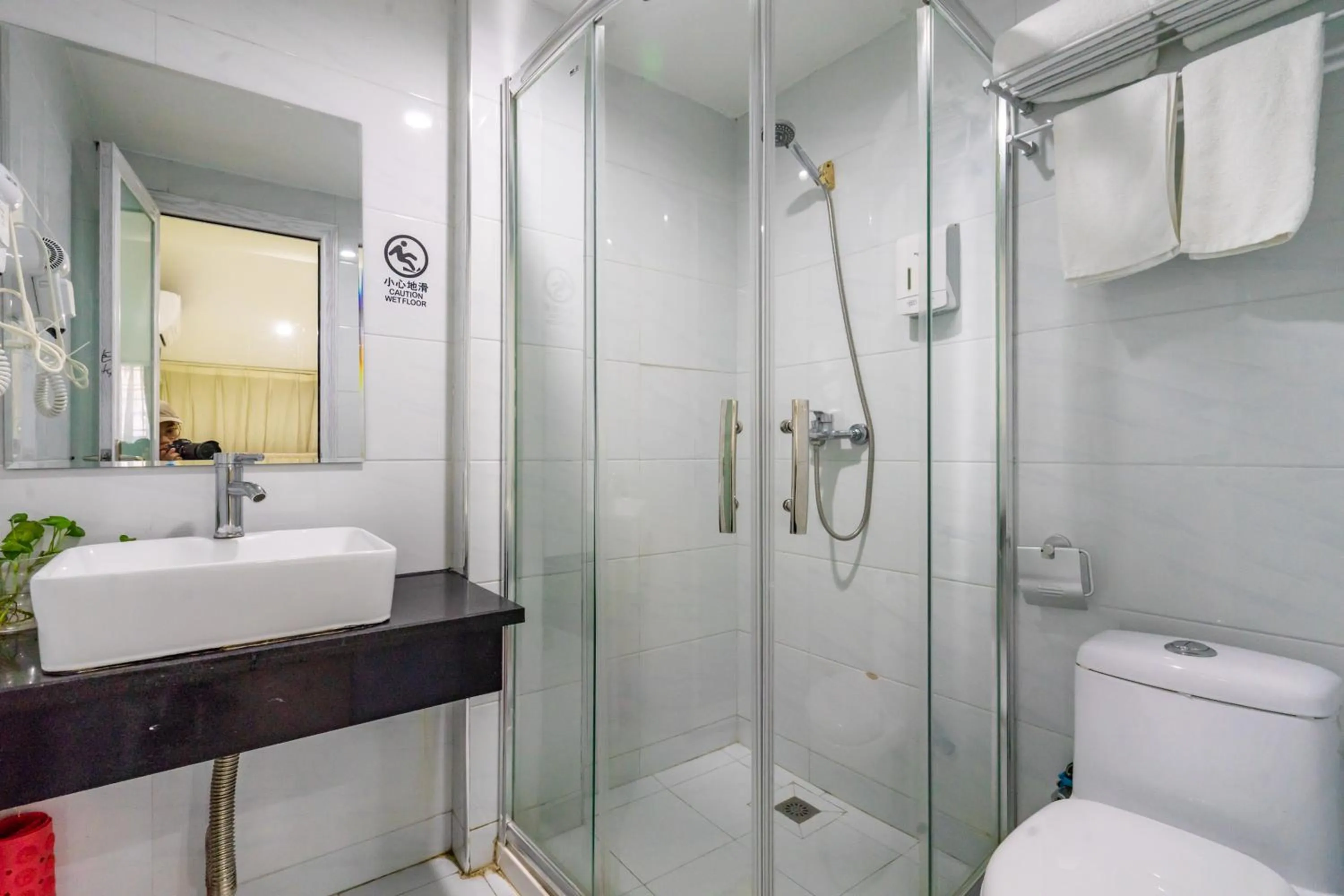 Bathroom in Hangzhou Memory Travel International Hotel-Edge Westlake