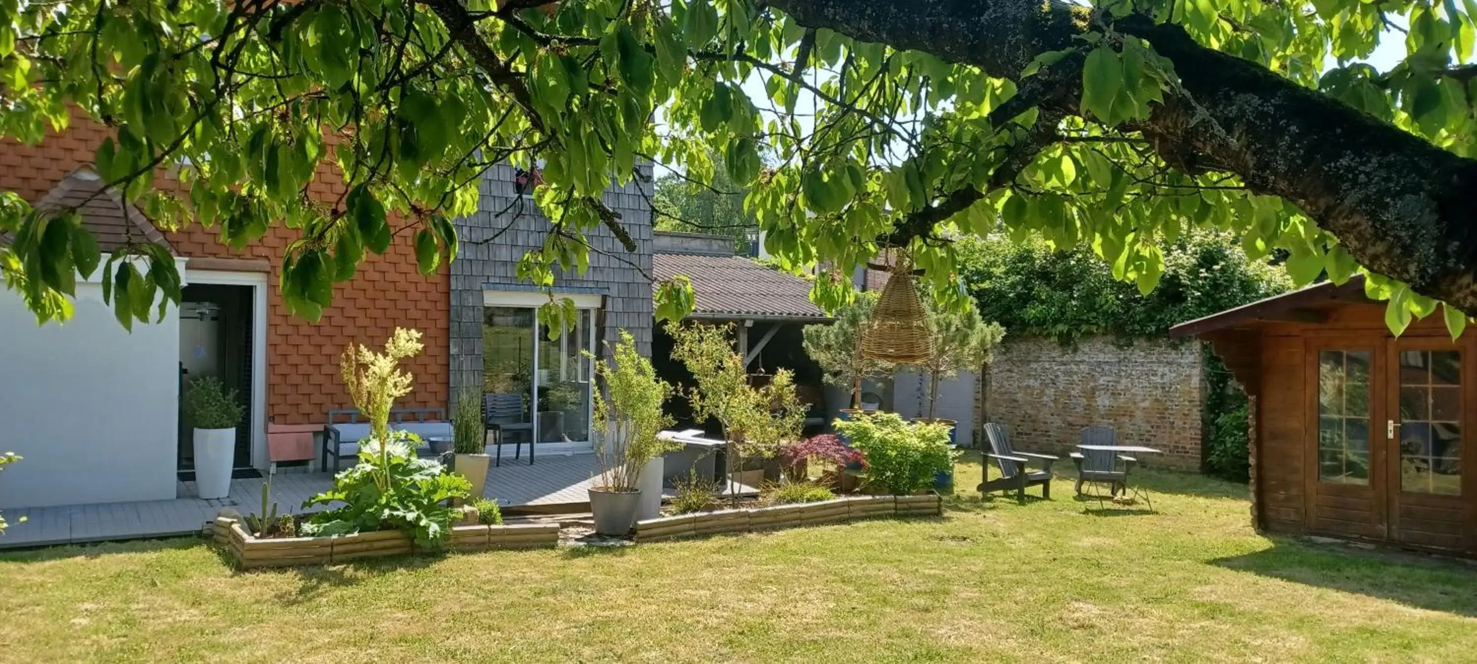 Property Building in Lin et l'hôte