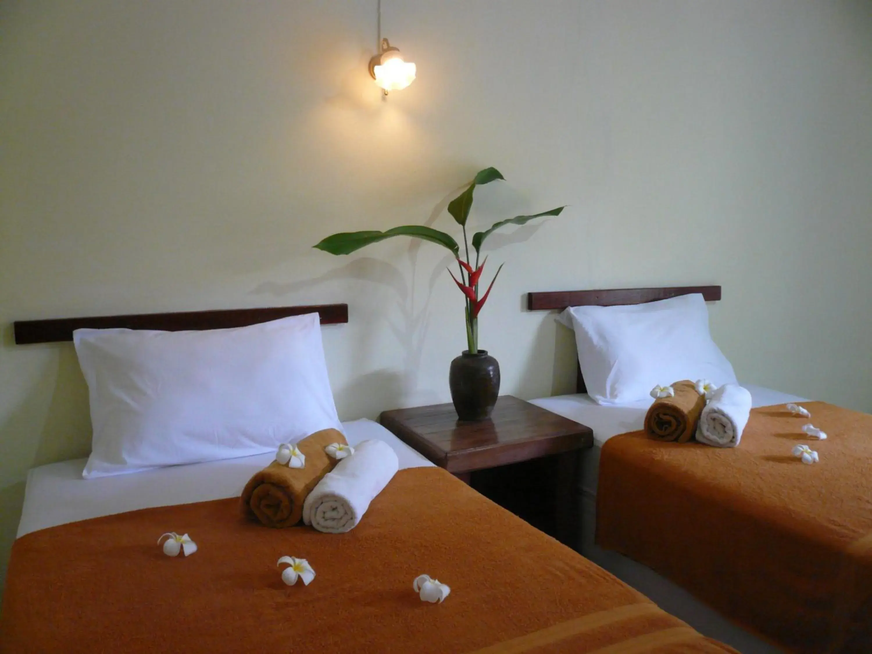 Bed in Baan Lamai Resort