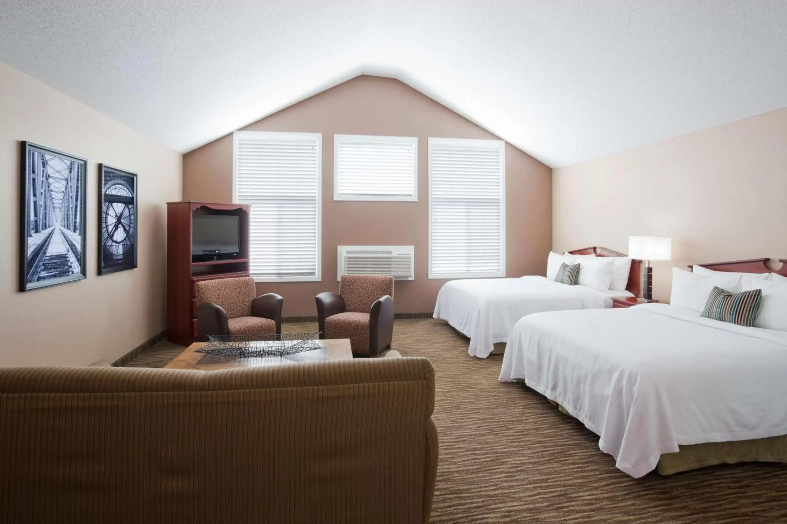 GrandStay Residential Suites Hotel - Eau Claire