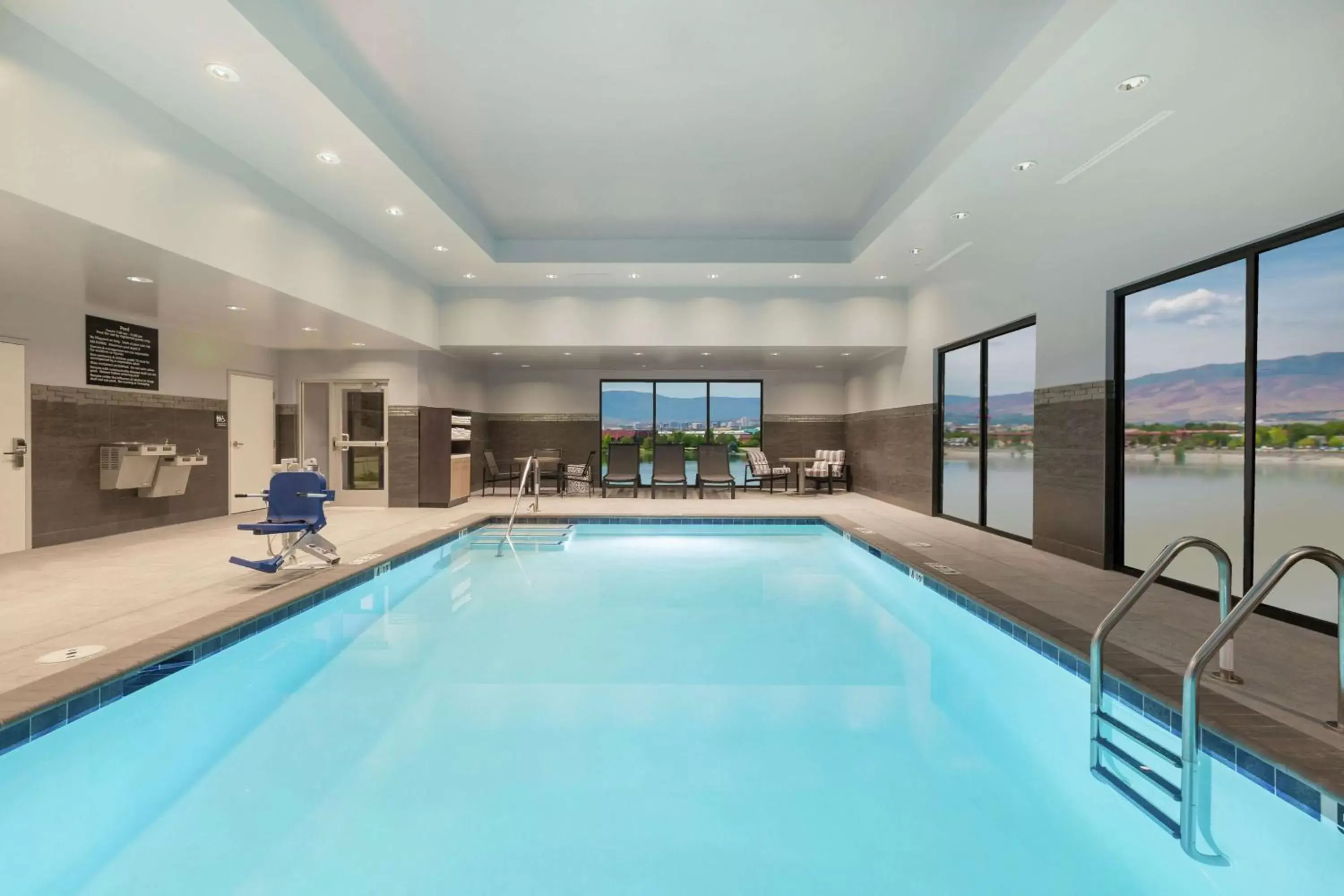 Pool view, Swimming Pool in Hampton Inn & Suites Reno/Sparks