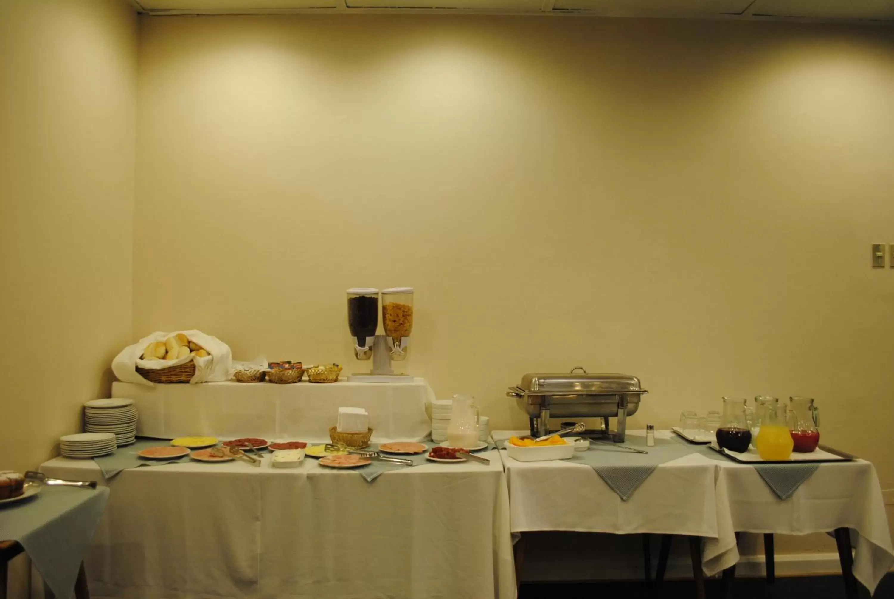 Buffet breakfast, Food in Hotel Santa Lucia