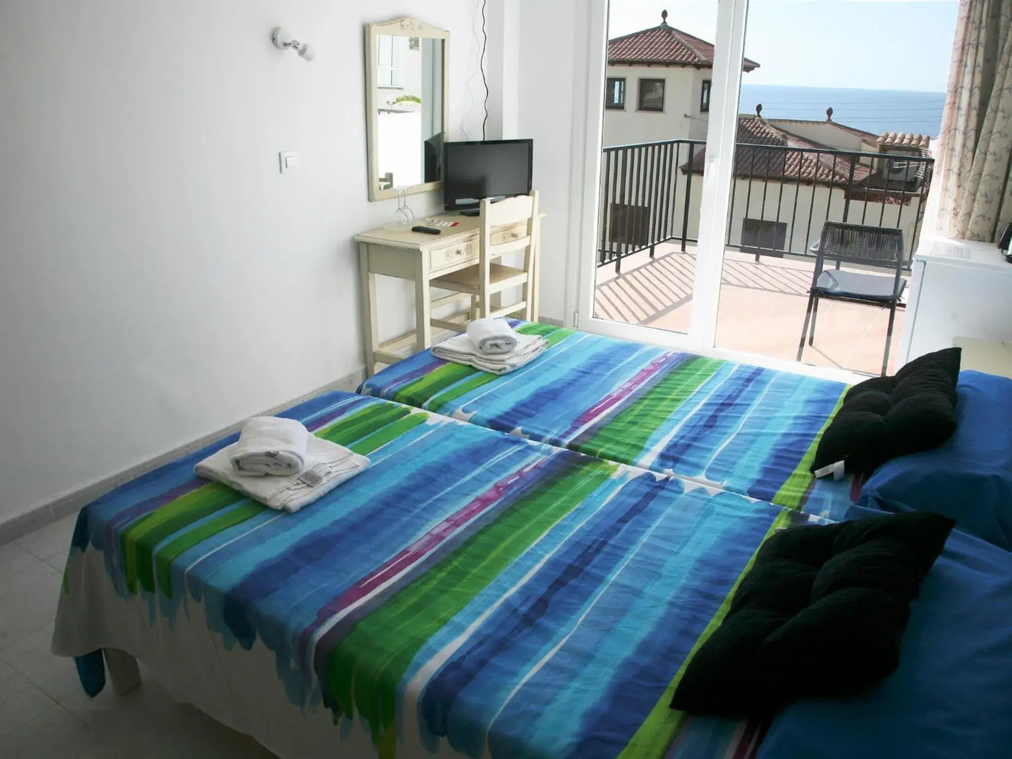 Bedroom, Bed in Hotel Rocamar