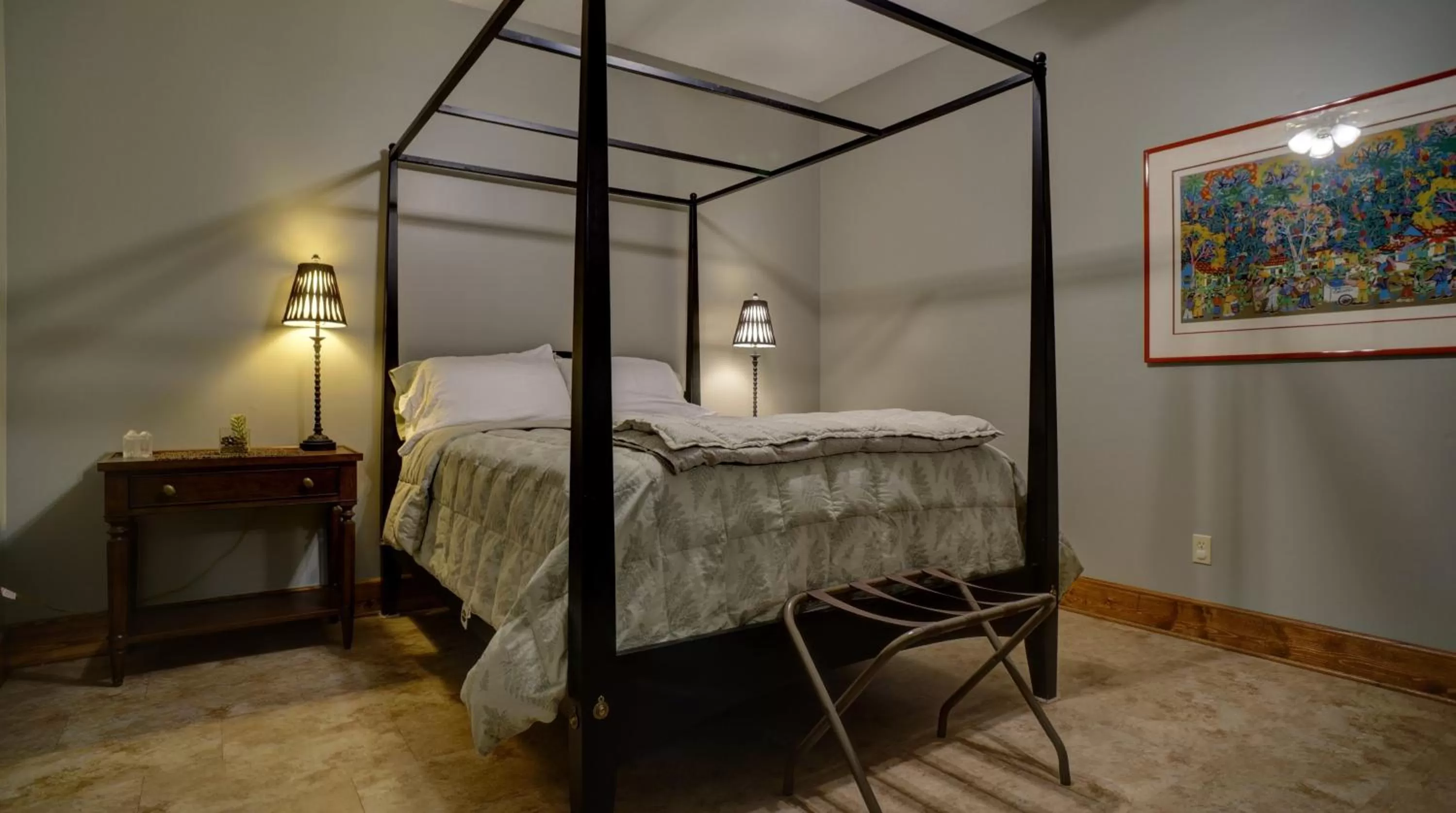 Bed in Paradise Hills, Winery Resort & Spa