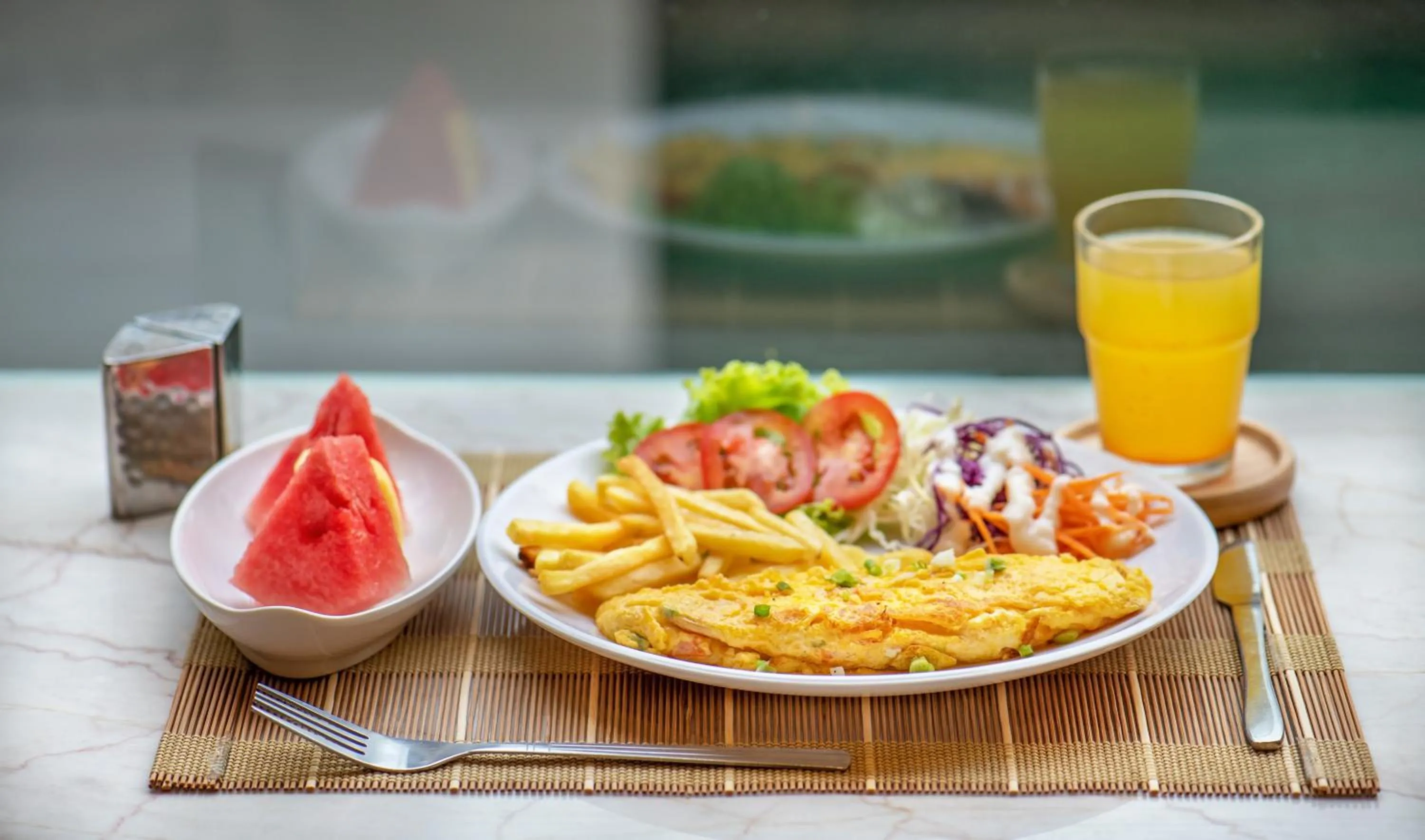 Food in De Lavender Bangkok Hotel