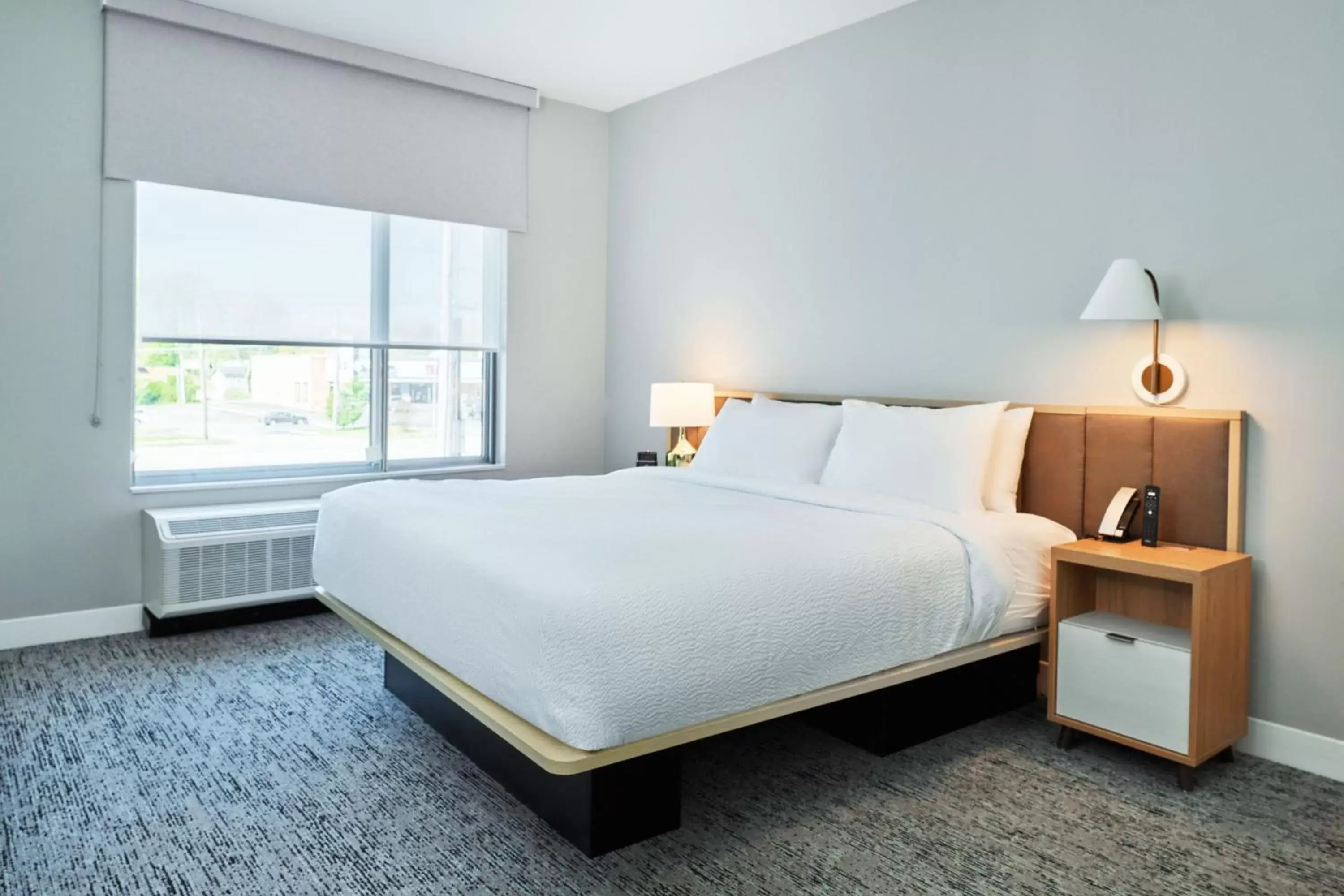 Bedroom, Bed in TownePlace Suites by Marriott Hixson