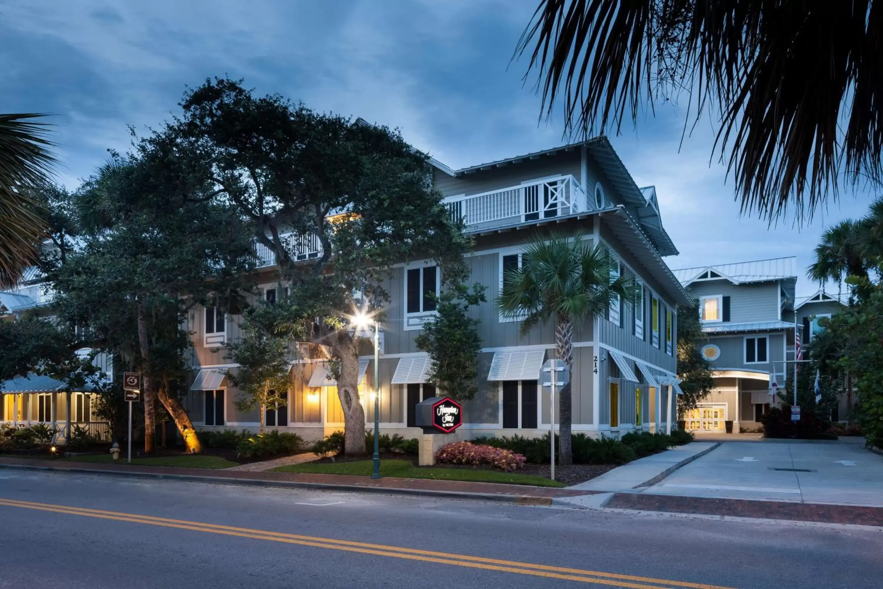 Property Building in Hampton Inn New Smyrna Beach