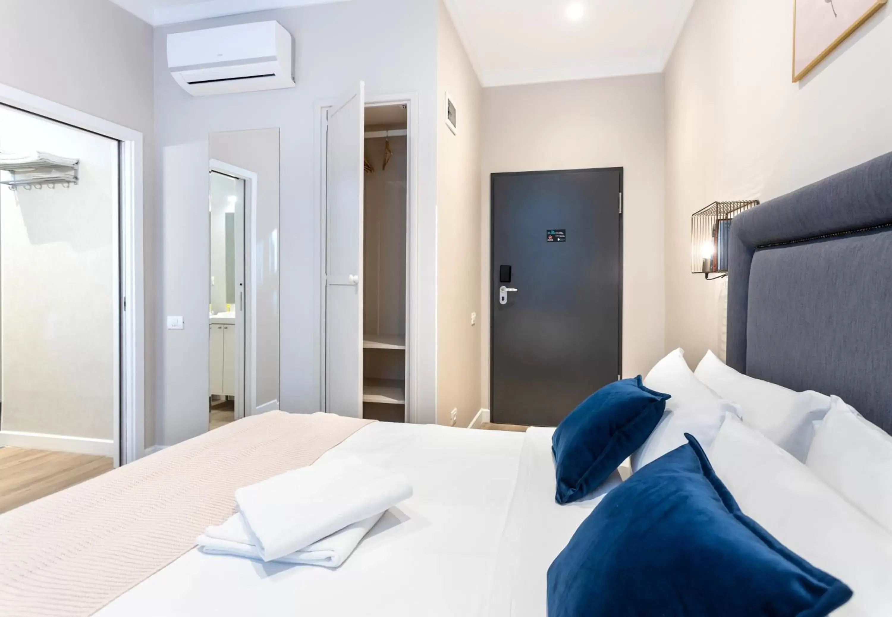 Bedroom, Bed in DeGoya Studios Bucharest Old Town Bedroom, Bed in DeGoya Studios Bucharest Old Town