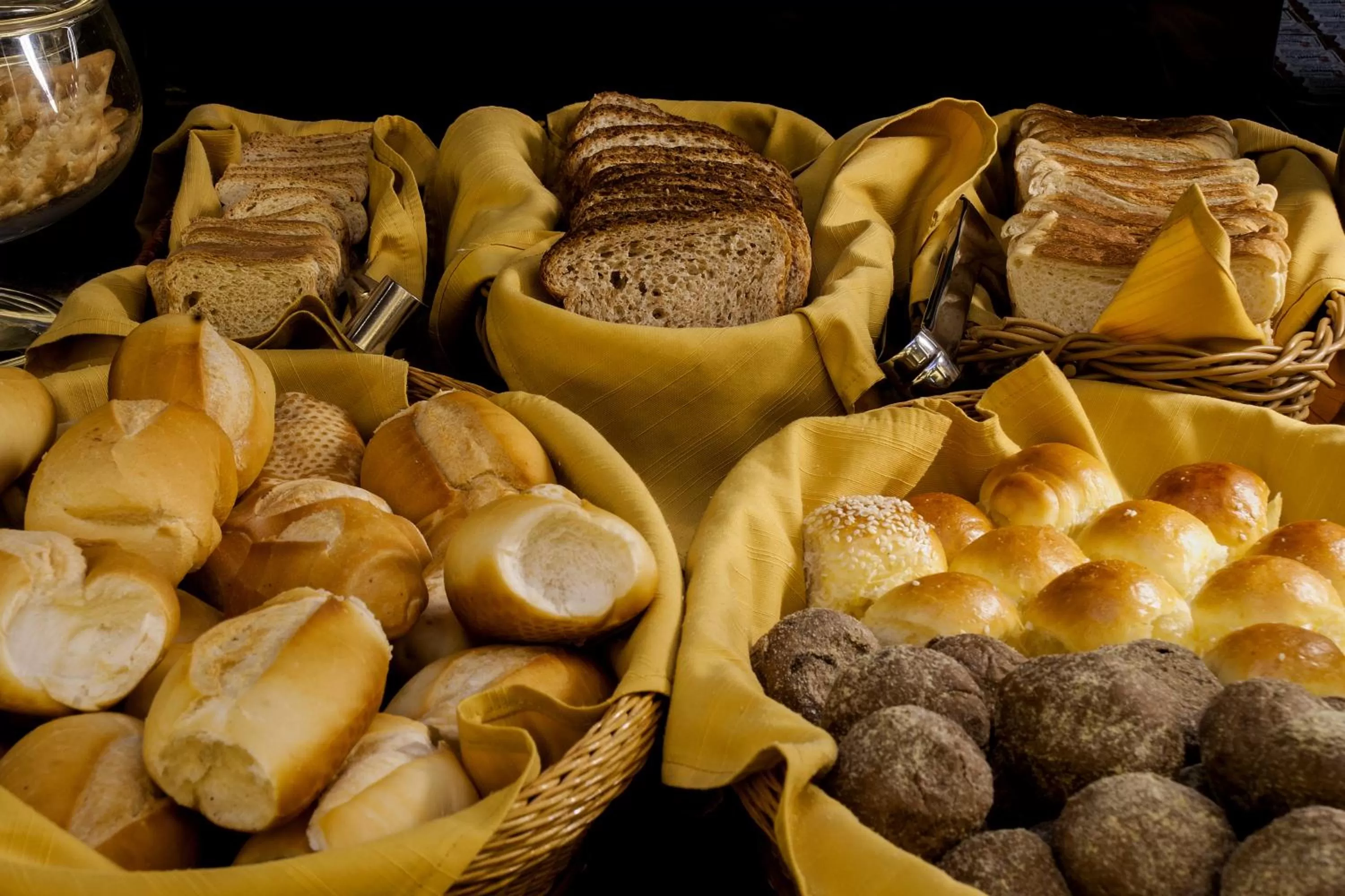 Property building in Américas Granada Hotel