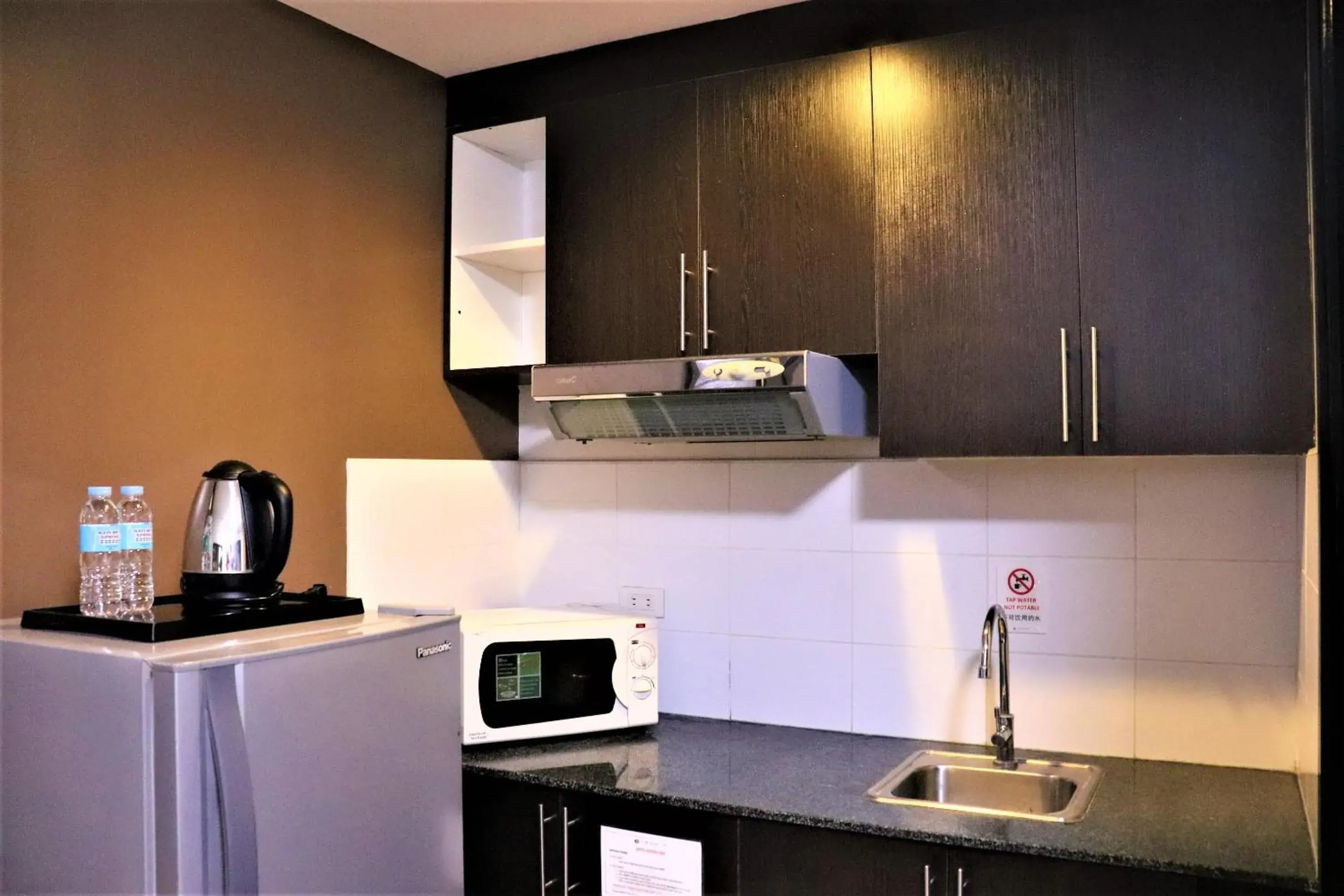 Kitchen/Kitchenette in The Studio 18 Residences