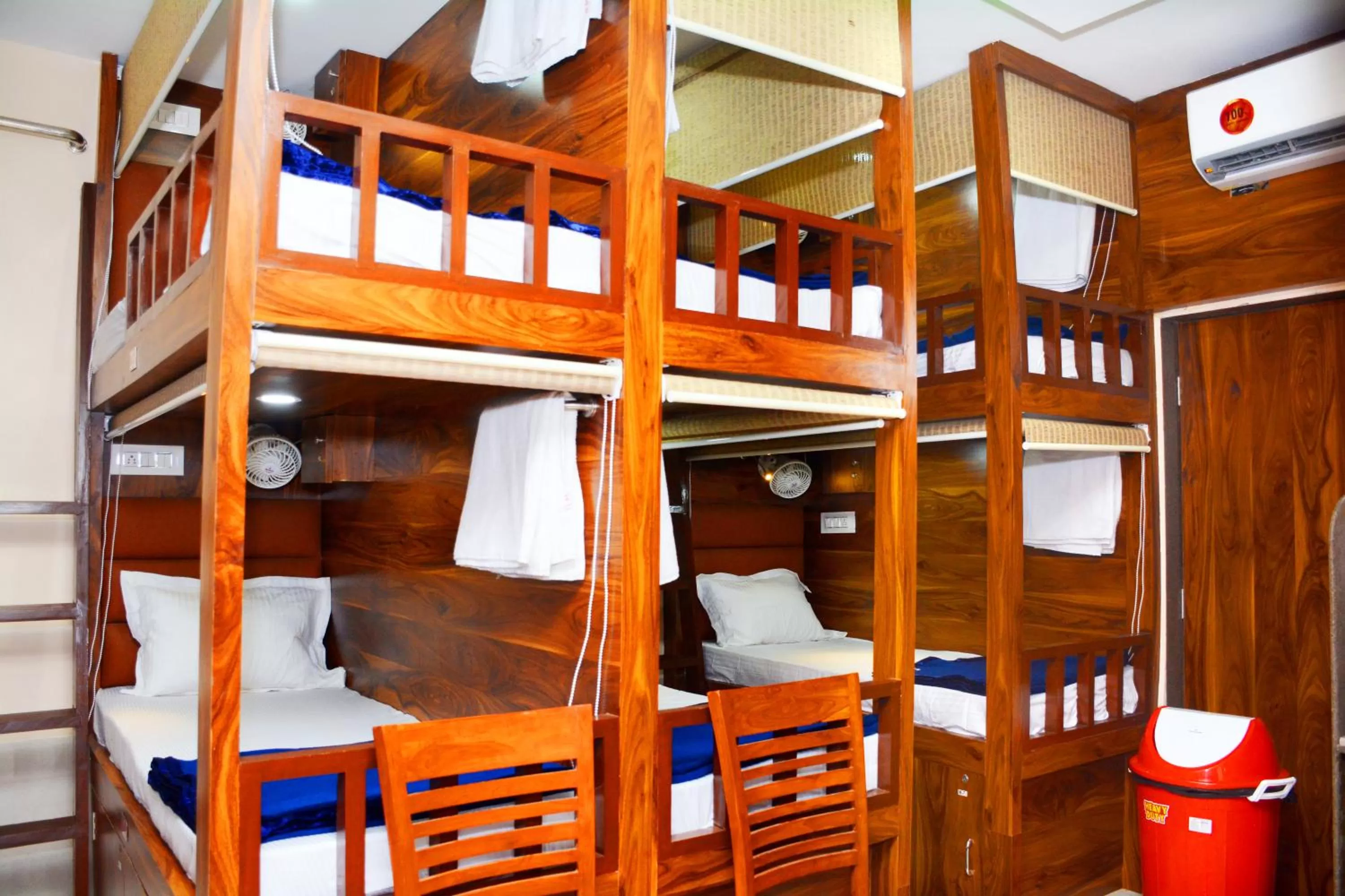 bunk bed, Bed in Hotel Nest N Rest - Mumbai