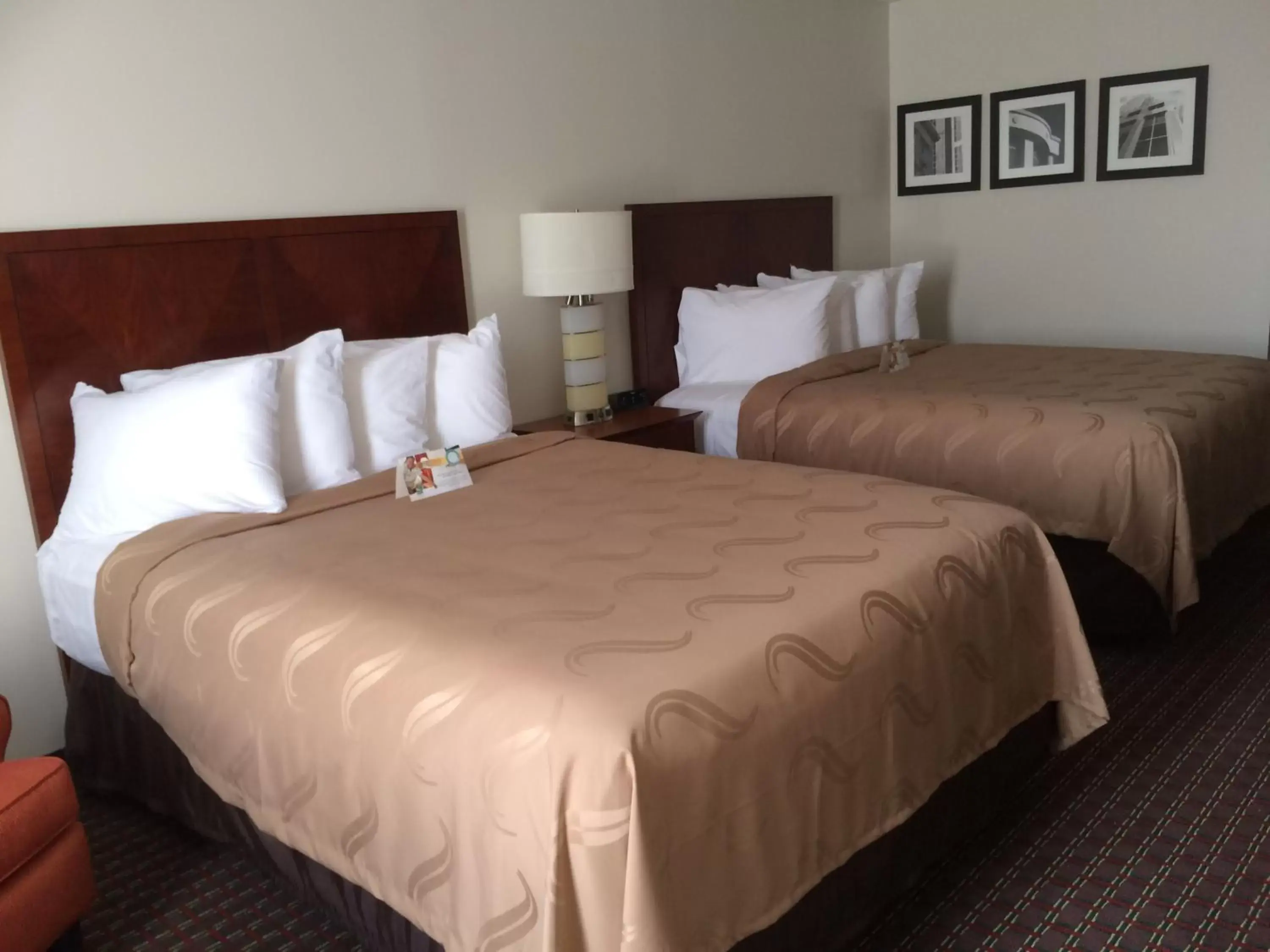 Photo of the whole room, Bed in Days Inn by Wyndham Hartsfield Jackson Atlanta Airport West