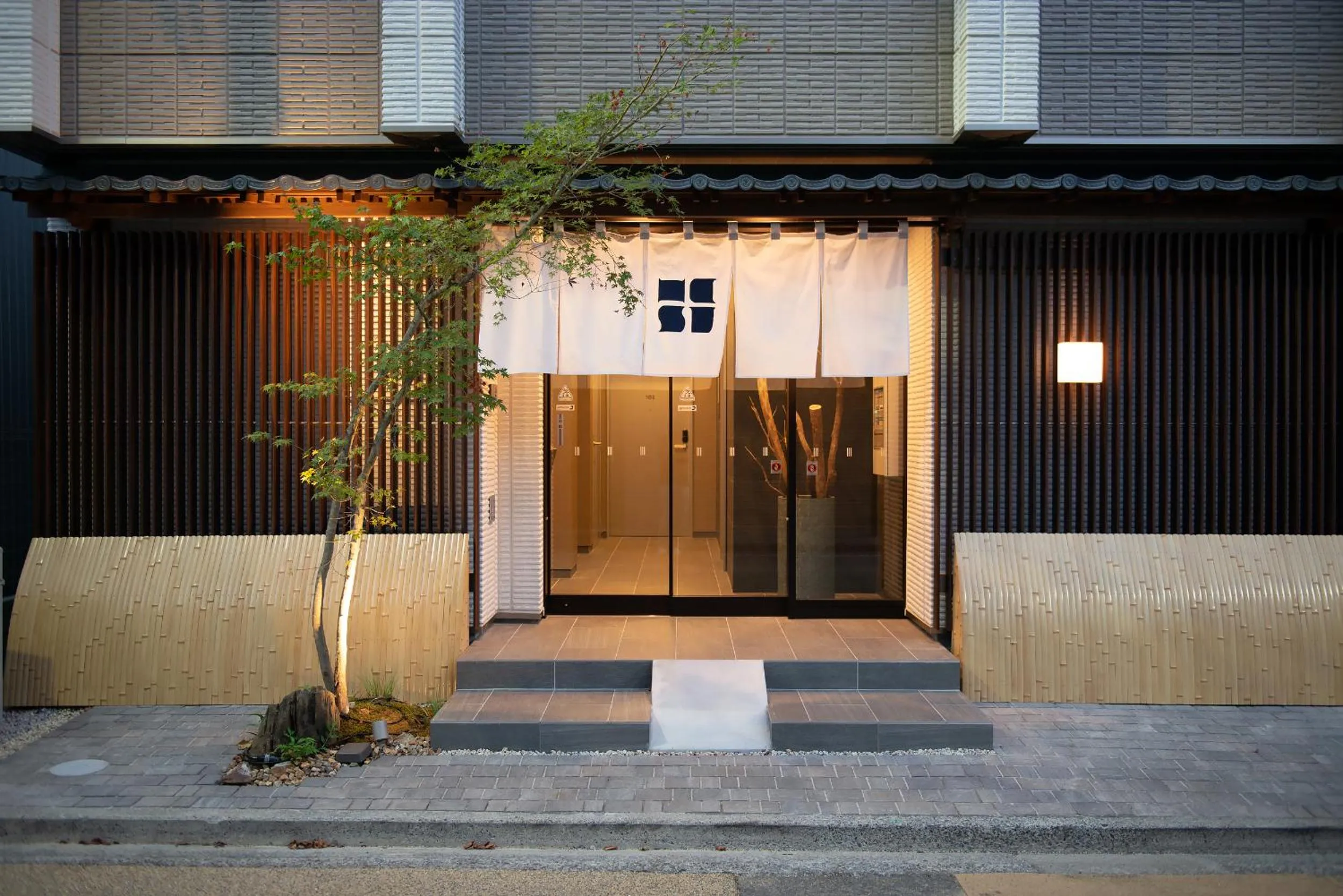 Facade/entrance in Hotel Celeste Shizuoka
