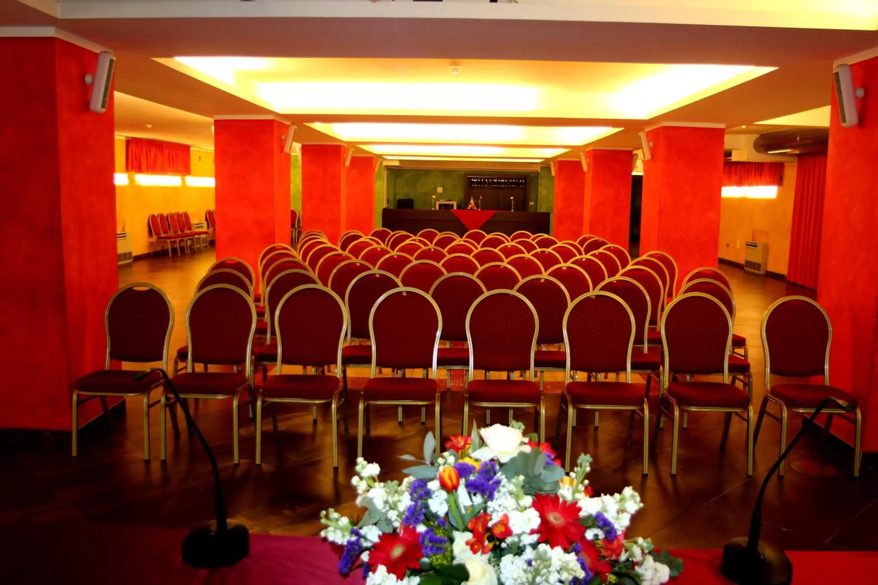 Meeting/conference room in Abalon Pompei Resort