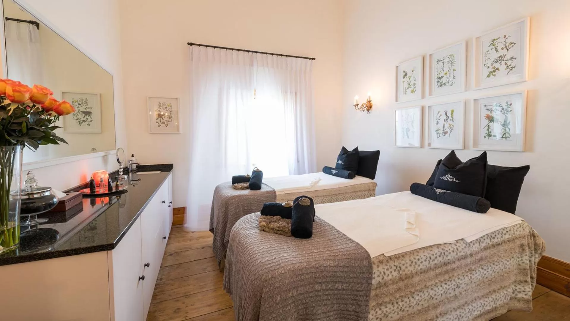 Bed in Drostdy Hotel