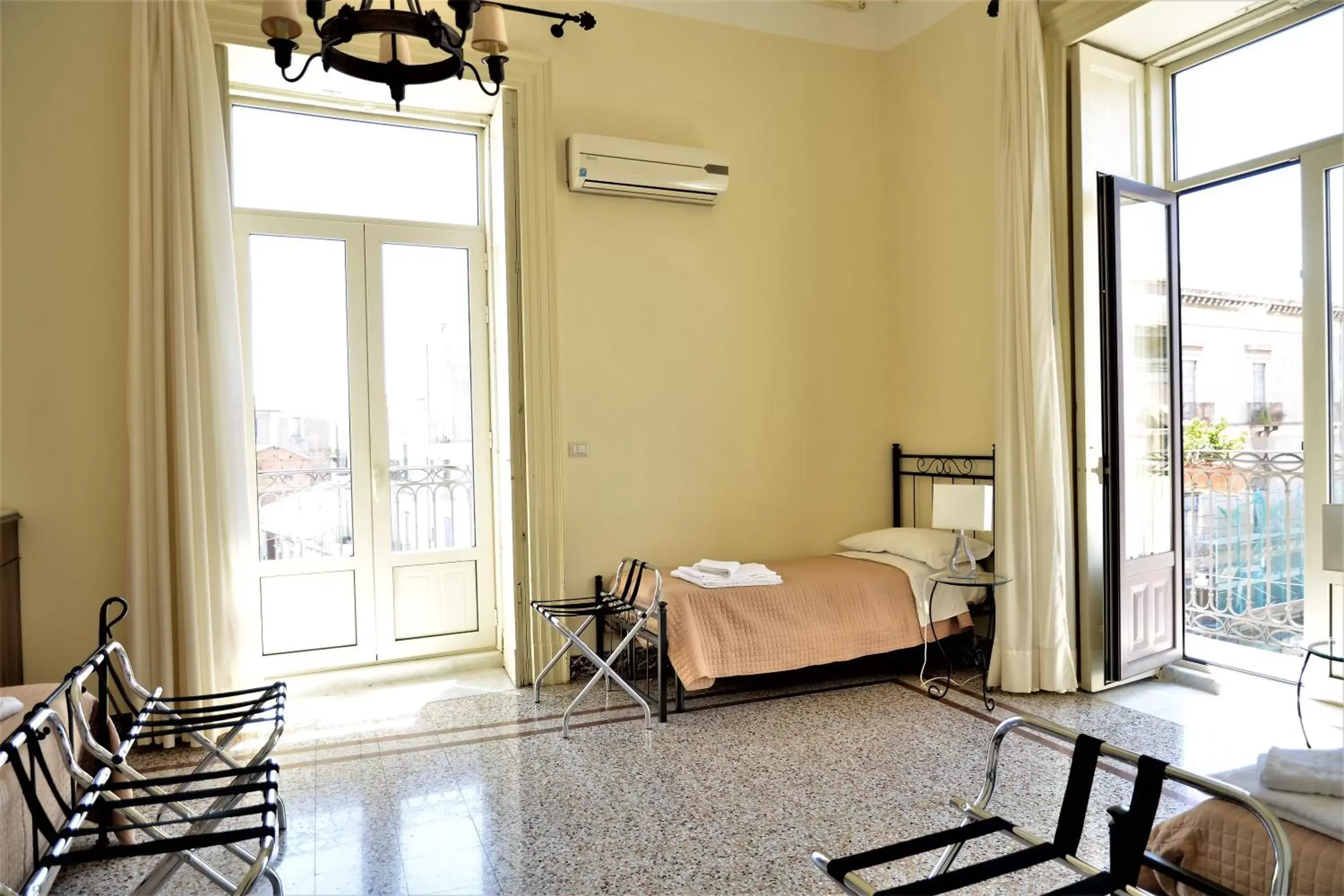 Bed, Seating Area in B&B al Teatro Massimo