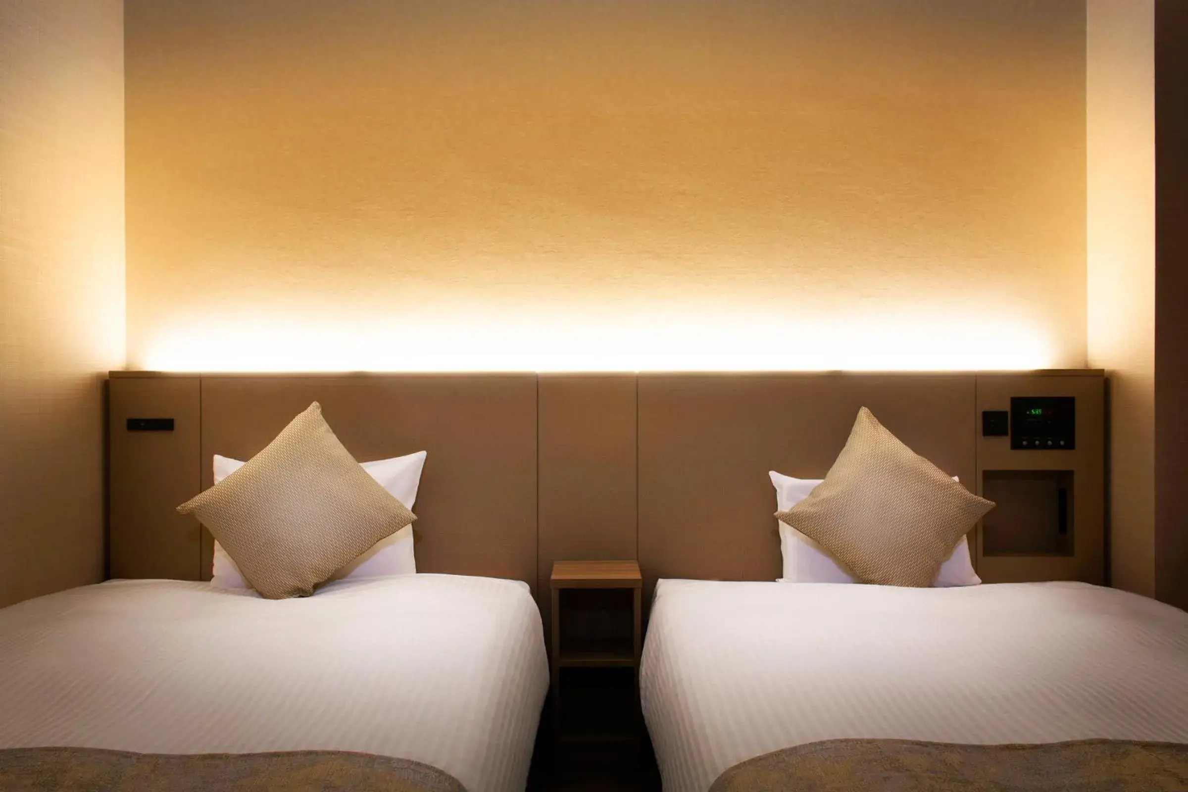 Bed in Hotel Villa Fontaine Tokyo-Kayabacho