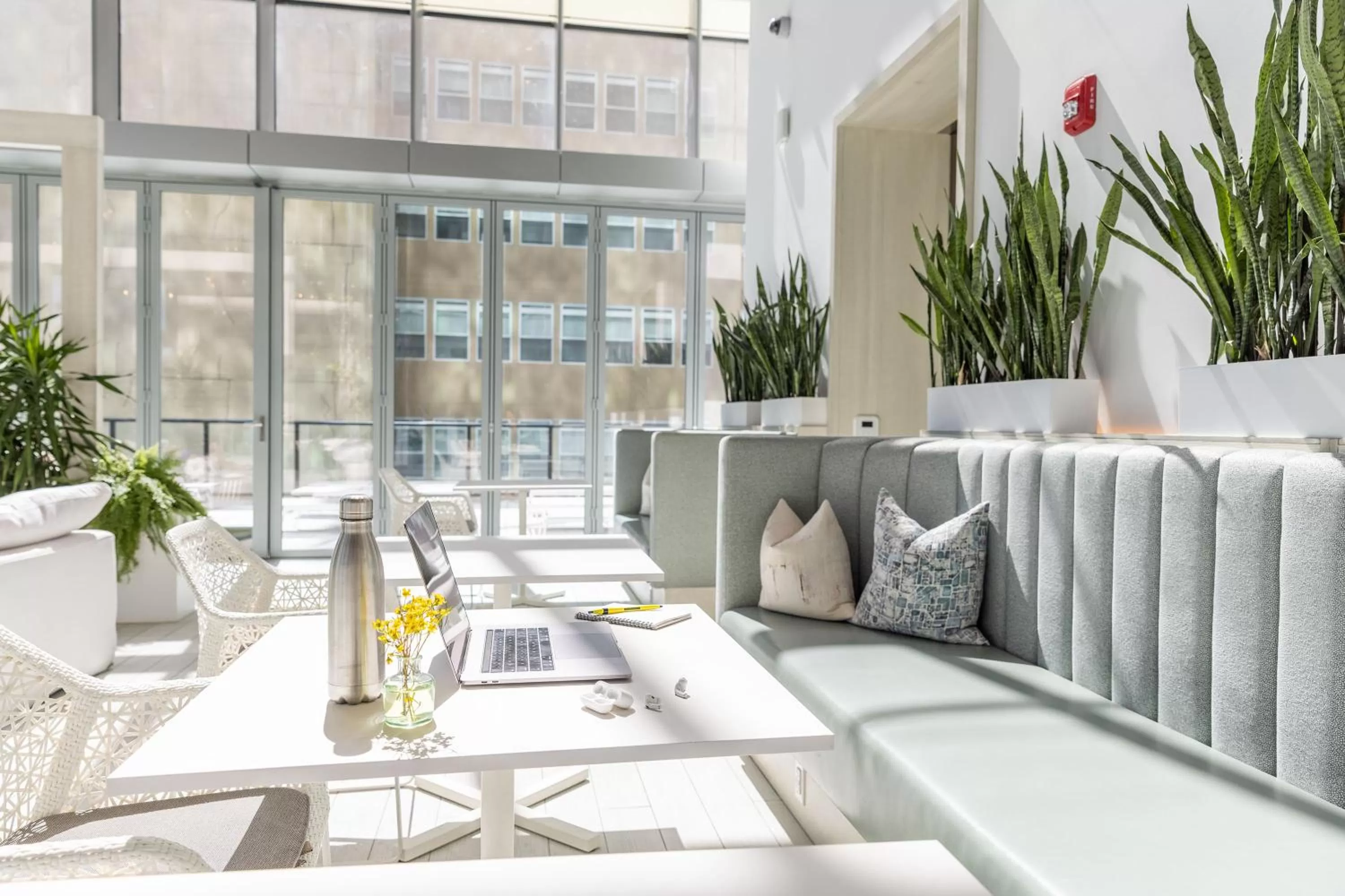 Business facilities in Sentral Michigan Avenue