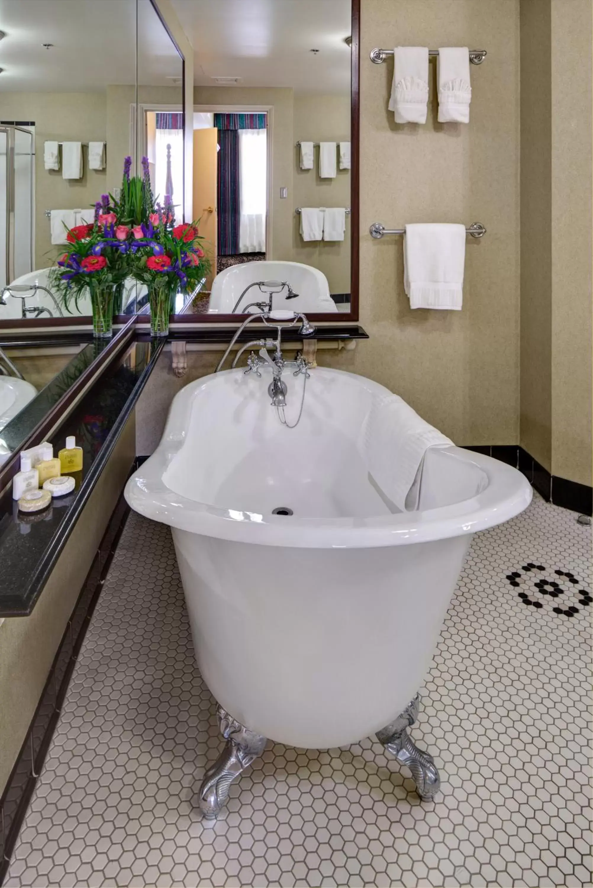 Bathroom in Carnegie Hotel & Spa