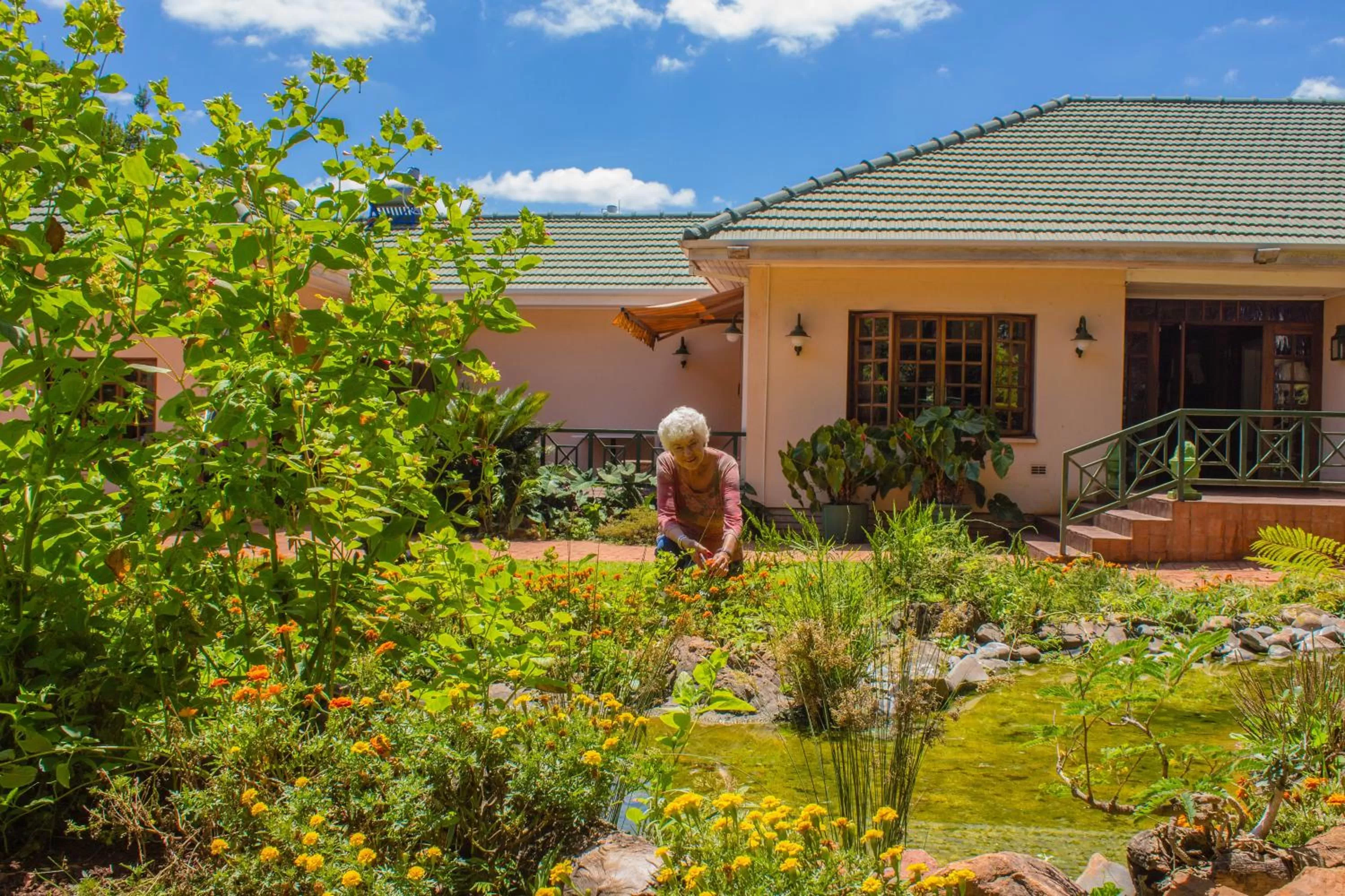 Property building in 12 FLEETWOOD
