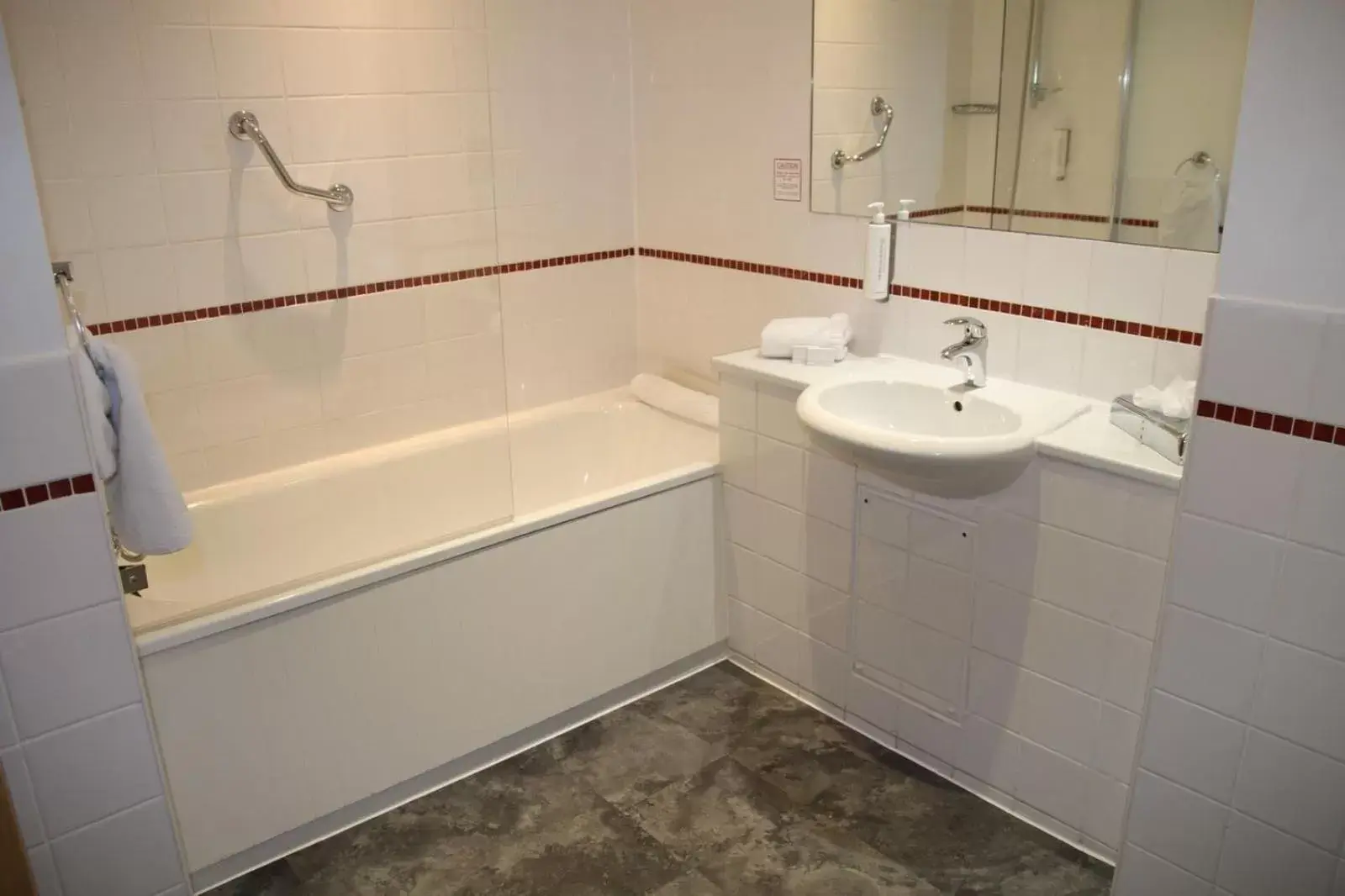 Bathroom in PREMIER SUITES Bristol Redcliffe