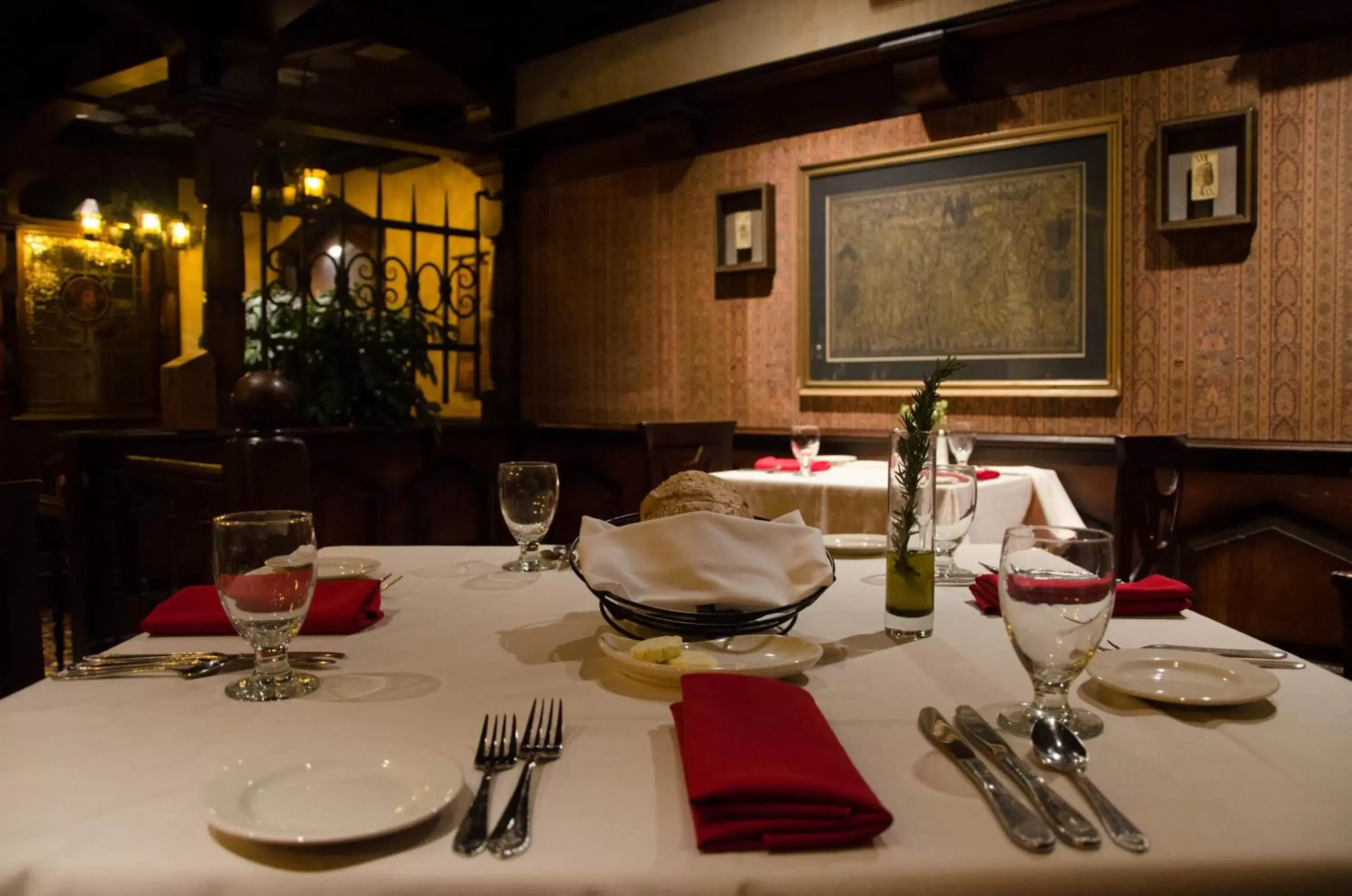 Restaurant/places to eat in Kahler Grand Hotel Restaurant/places to eat in Kahler Grand Hotel