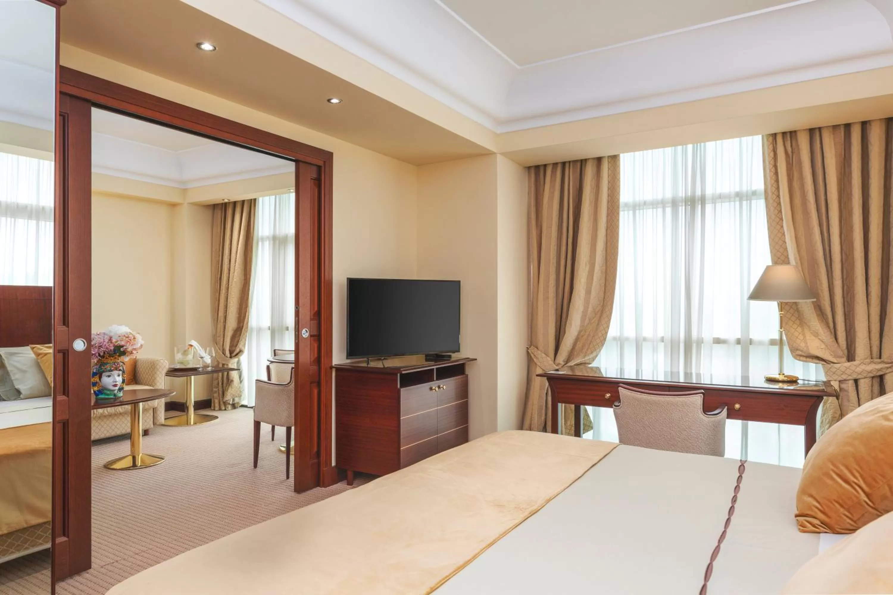 Photo of the whole room, Bed in Hotel Mercure Siracusa