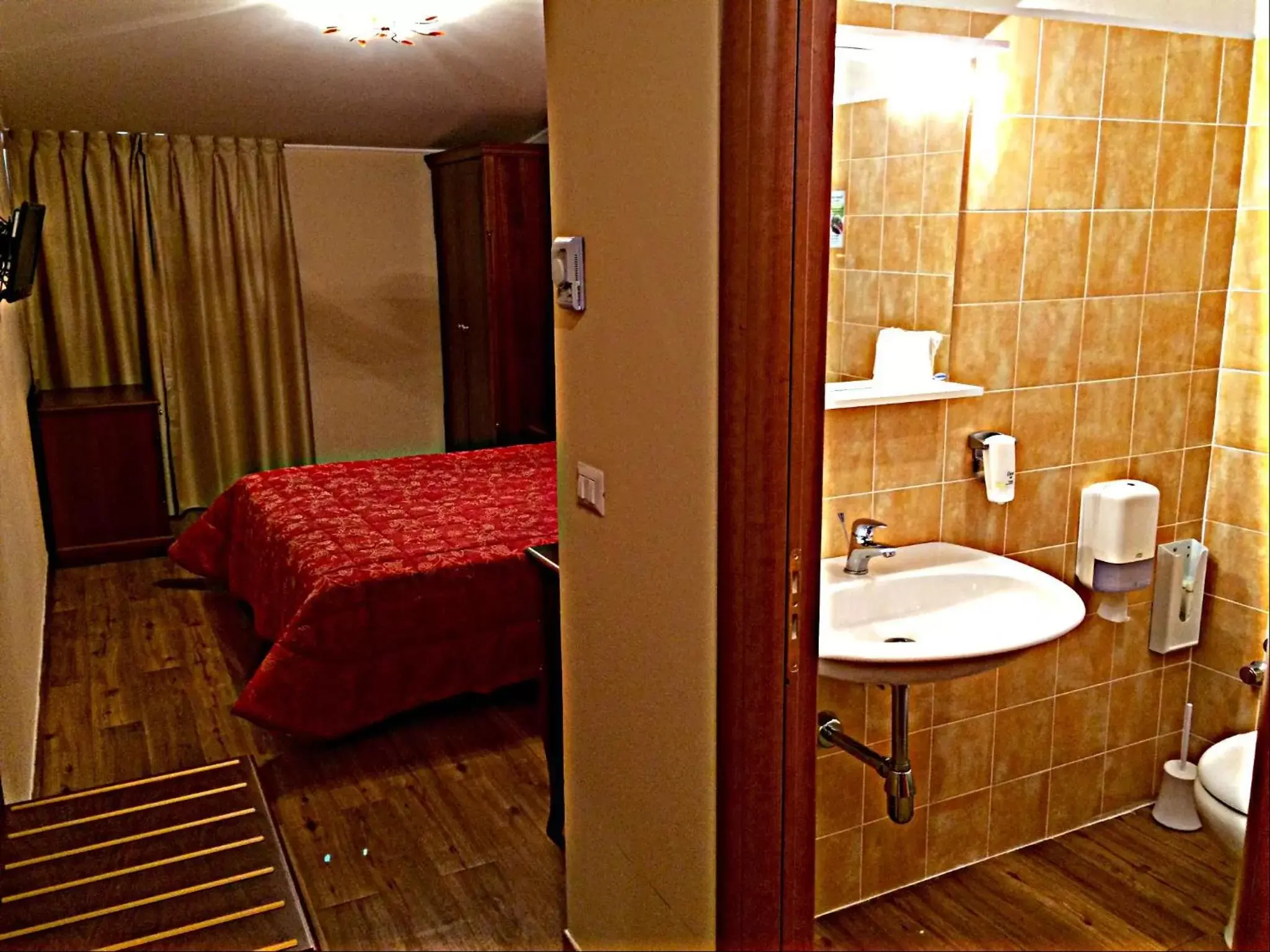 Bedroom, Bathroom in Grand Hotel Stella Maris Italia