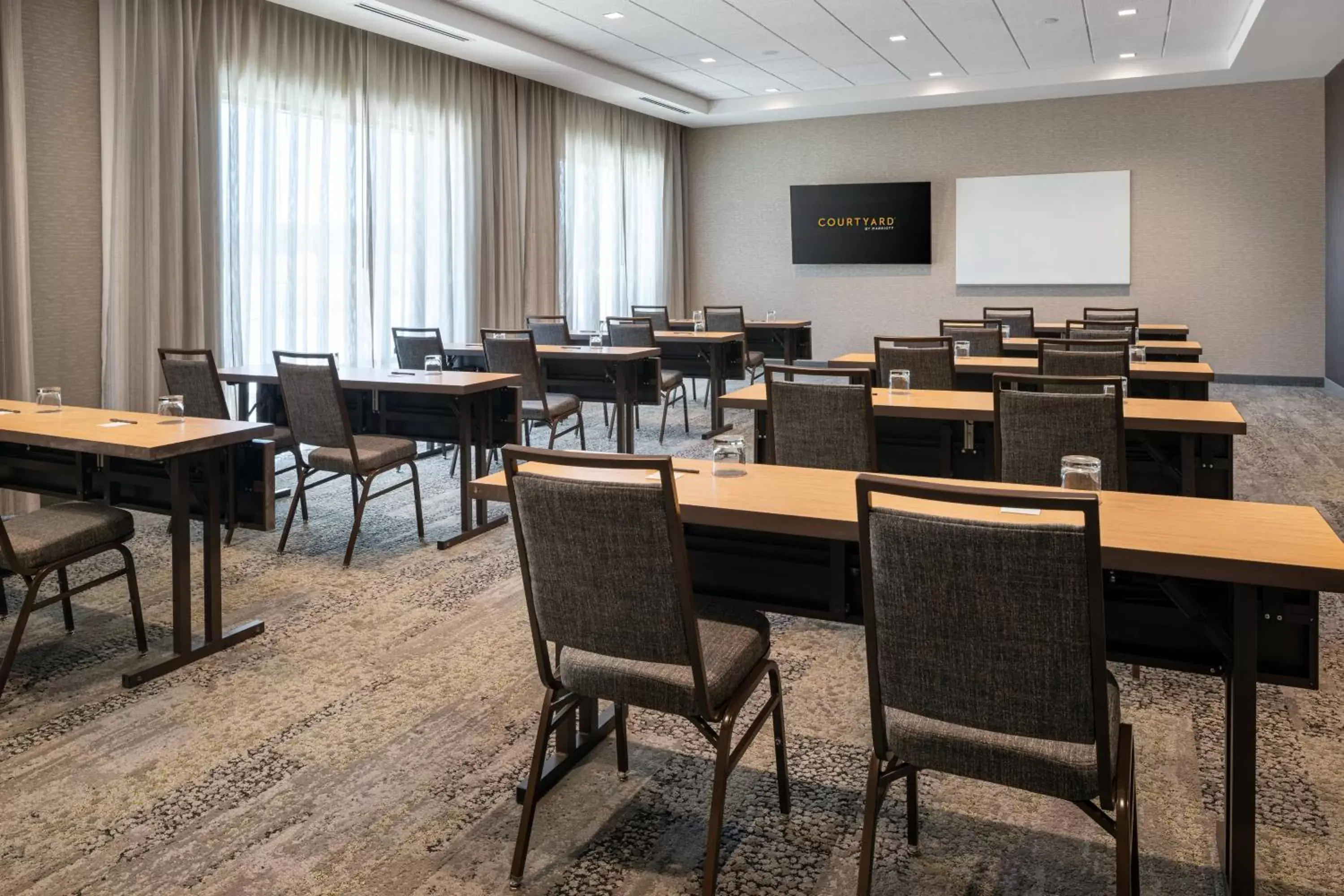 Meeting/conference room in Courtyard by Marriott Petaluma Sonoma County